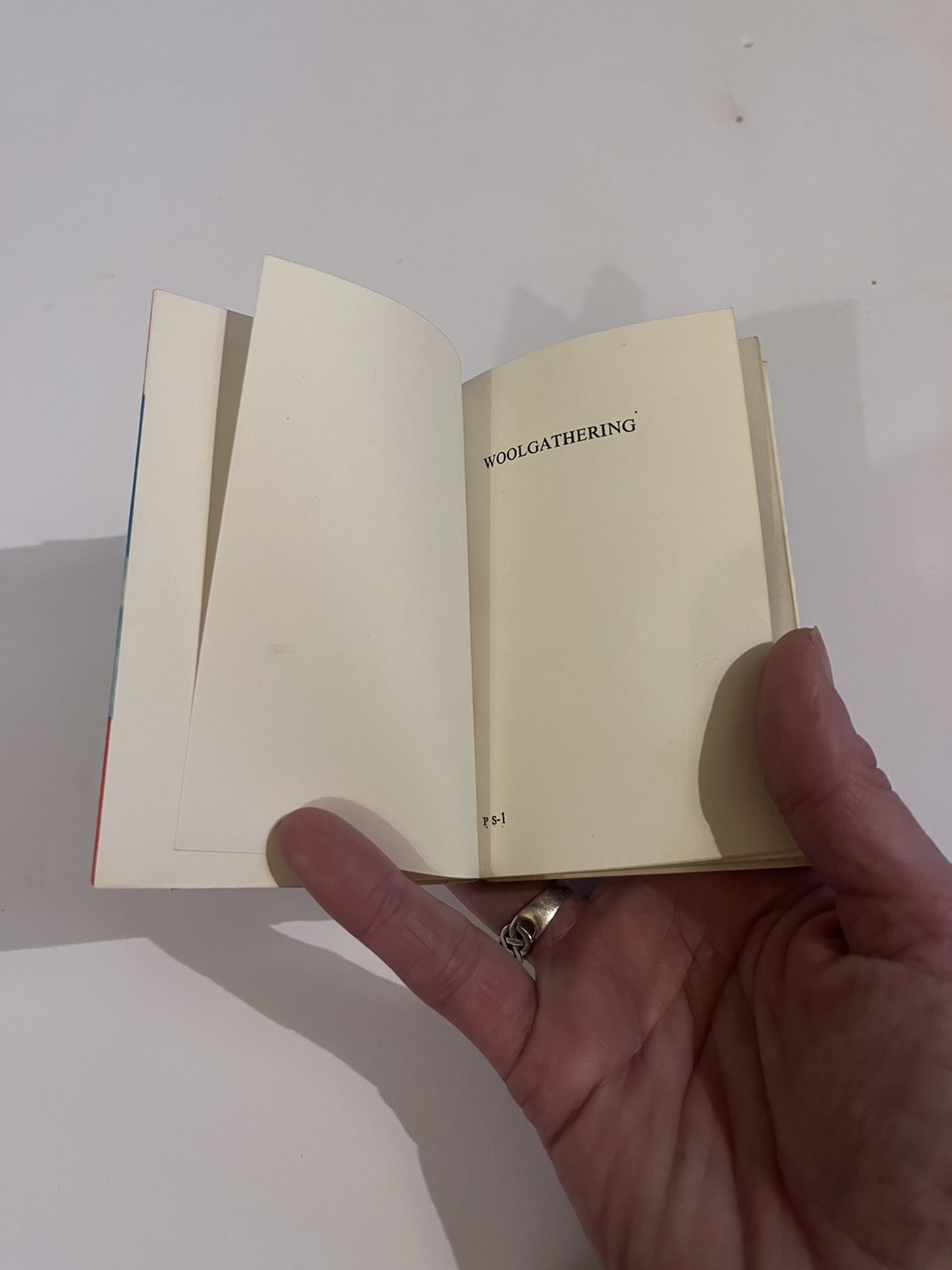 Hanuman Books #45. Woolgathering by Patti Smith. 1992.