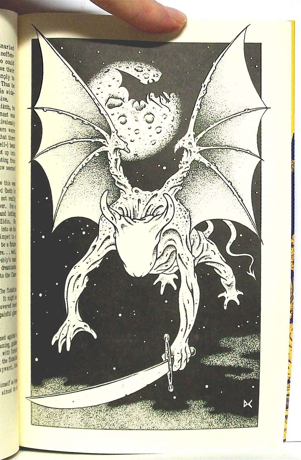 BRIAN LUMLEY’s MAD MOON OF DREAMS— 1st ed. trade pb (S&S in HPL’s Dreamworld)