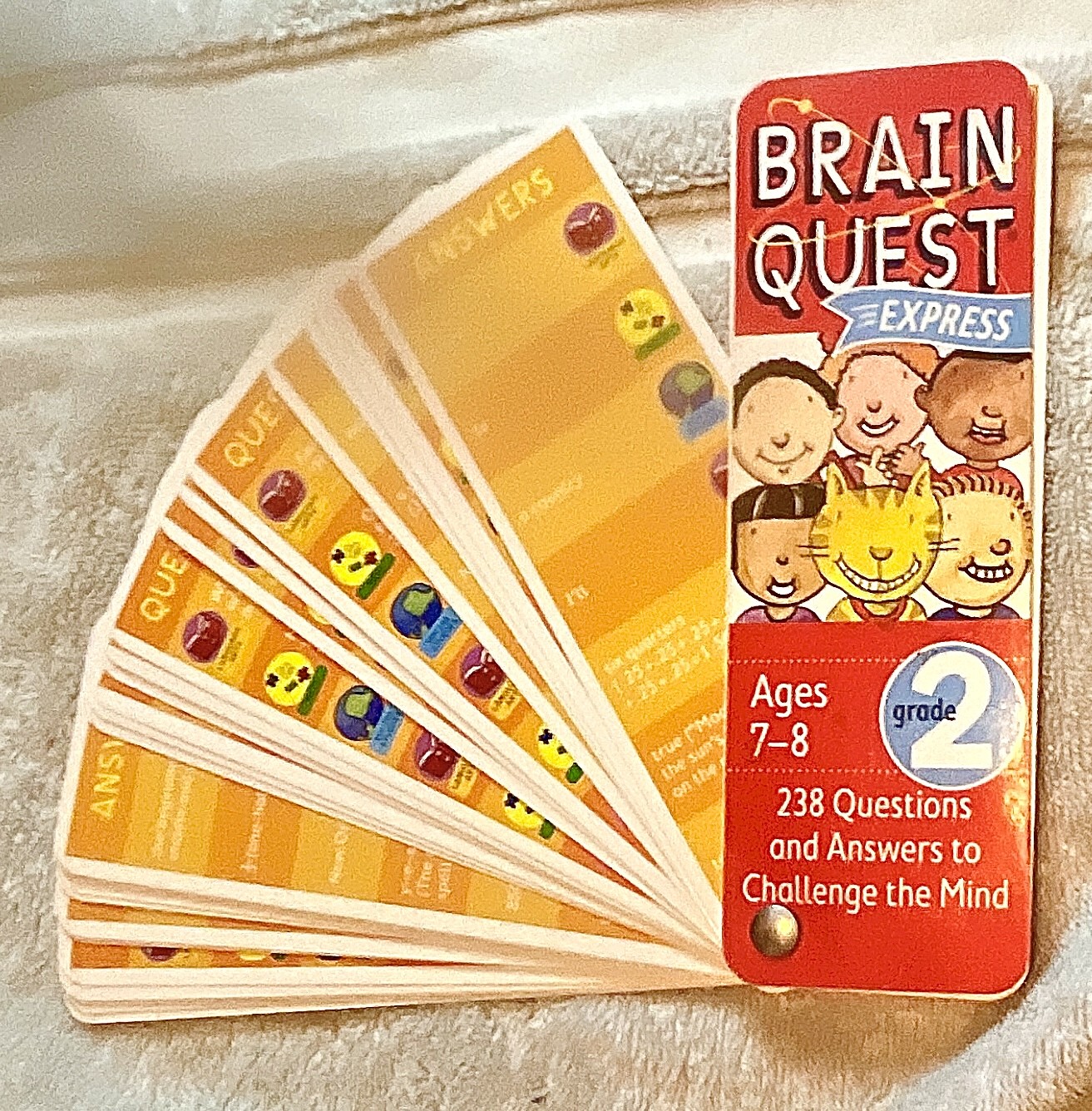 🔴Brain Quest Express🧠Grade 2🎓Workman Publishing❓Ages 7-8📕238🆓Questions📬Red