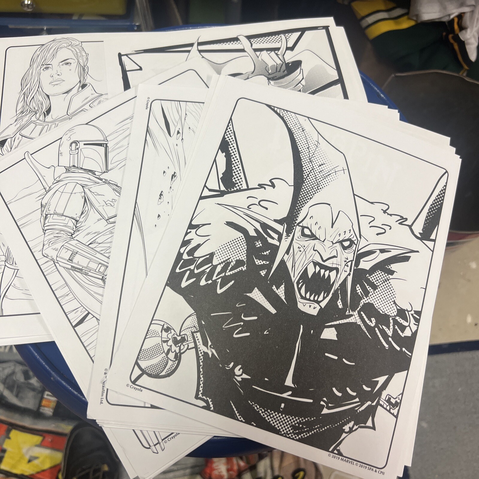 2019/2020 Crayola Marvel Art Over 35 Pages No Book To Color