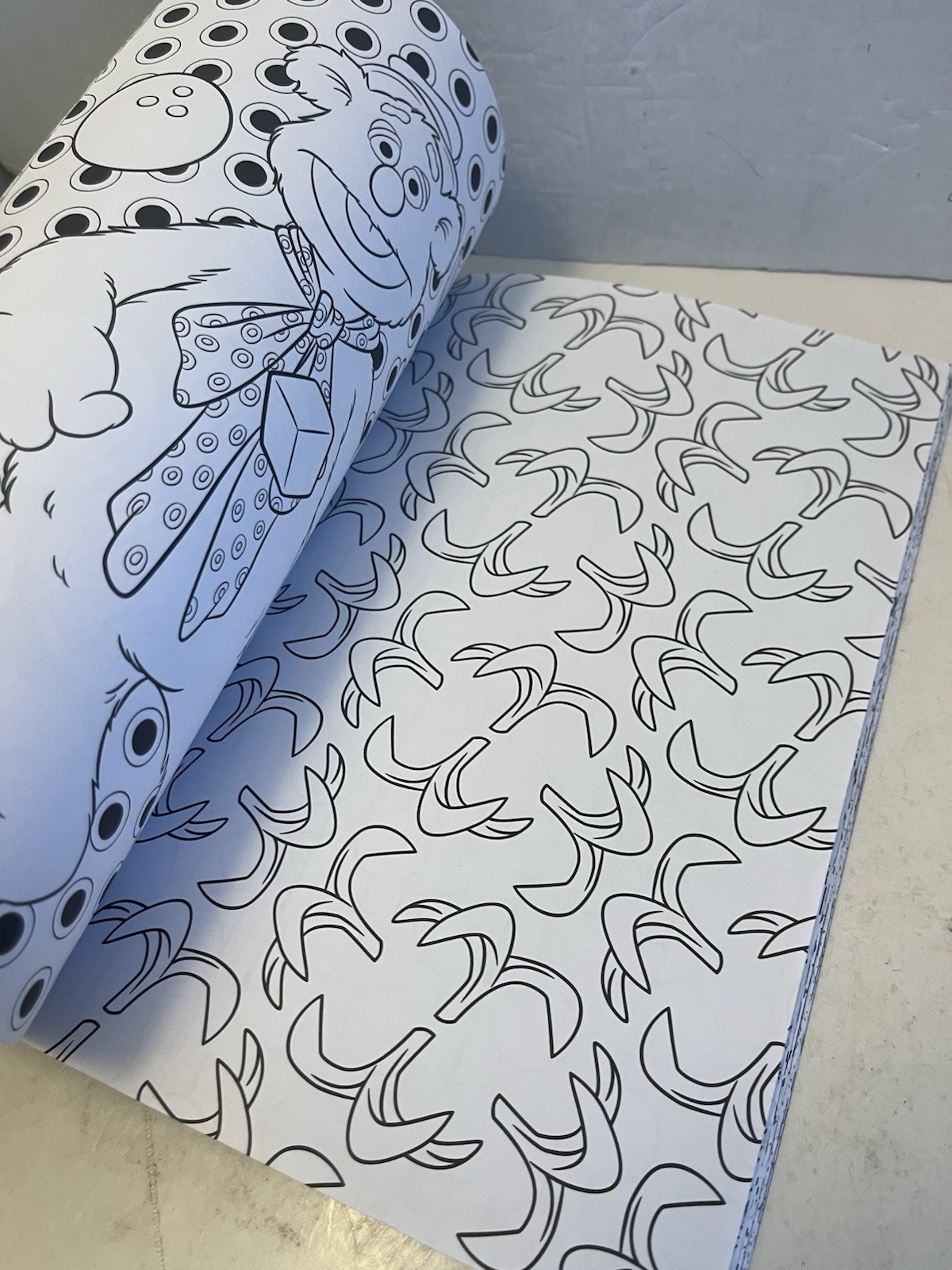 Art of Coloring: Muppets : 100 Images to Inspire First Edition Paperback 2017