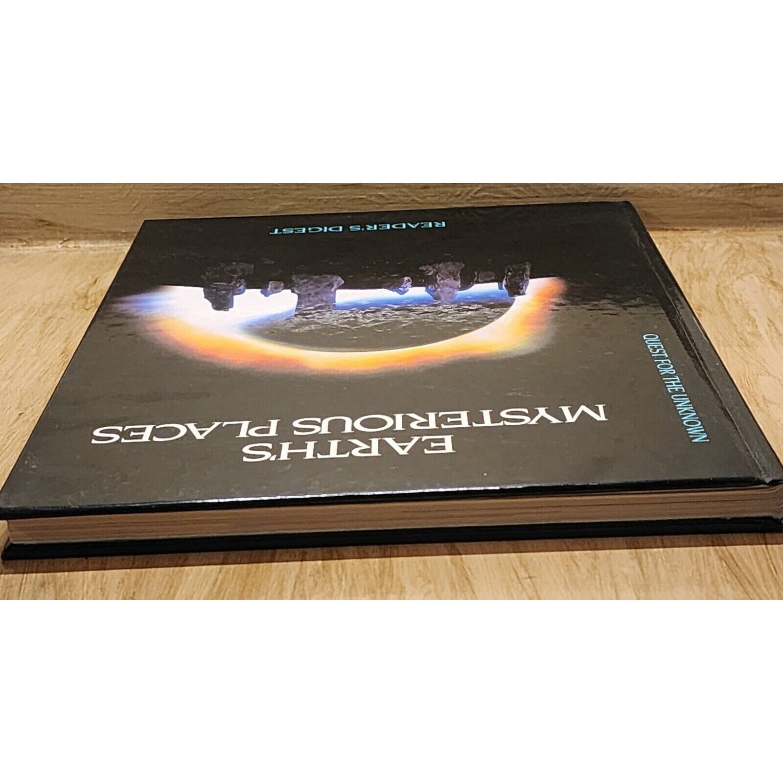 Earth’s Mysterious Places Quest for the Unknown Hardcover Reader’s Digest *