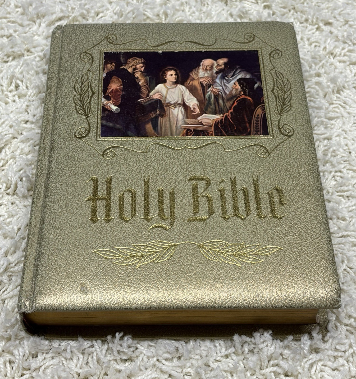 1964 XL Family Vintage Holy Bible 20th Century Gold Color Red Letter KJV