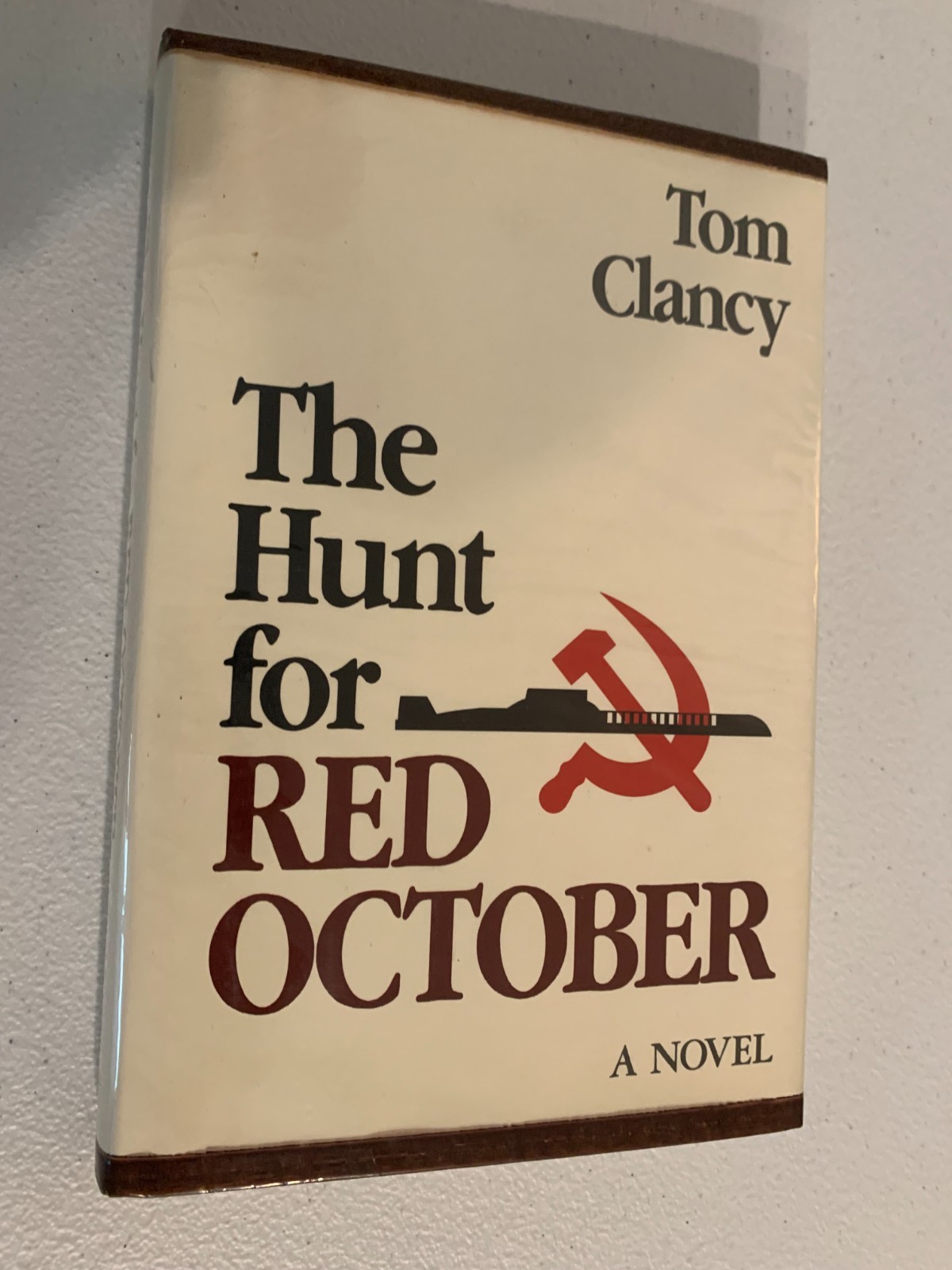 The Hunt for Red October – T Clancy Signed – HC/DJ – 1984 Naval Institute Press