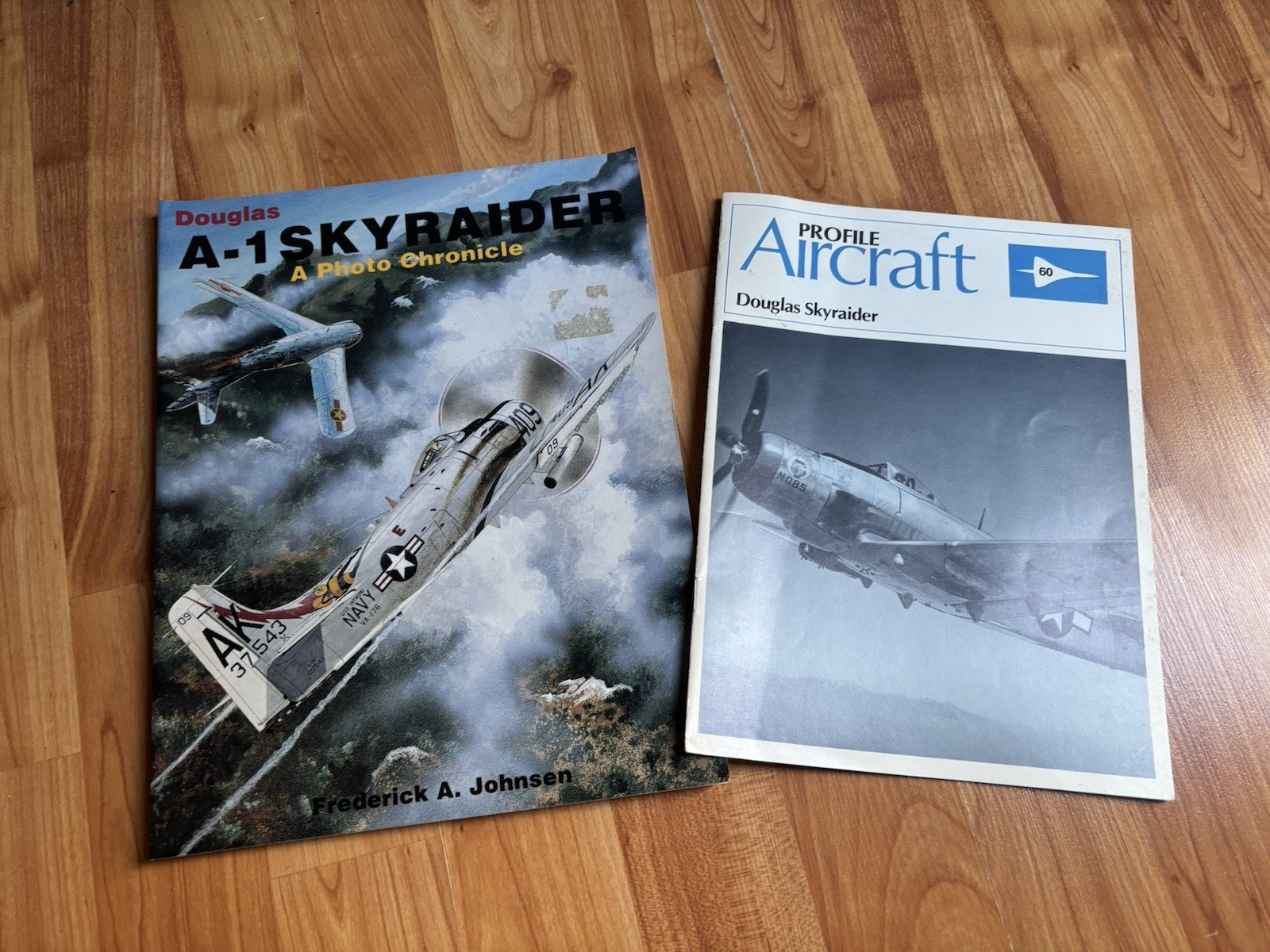 LOT McDonnell Douglas Military Aircraft Planes Skyraider Phantom Illustrated