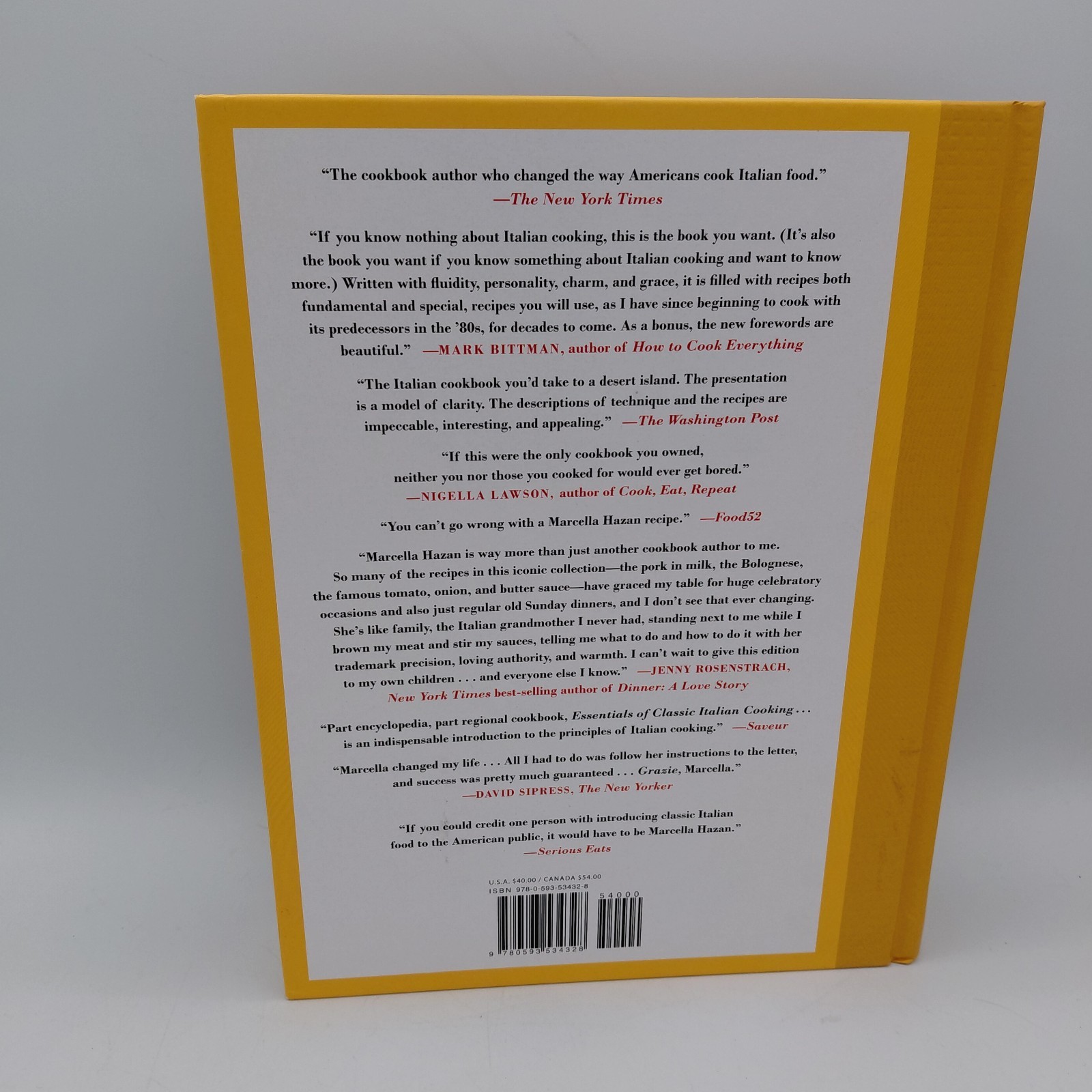 Essentials of Classic Italian Cooking: 30th Anniversary Edition: A Cookbook