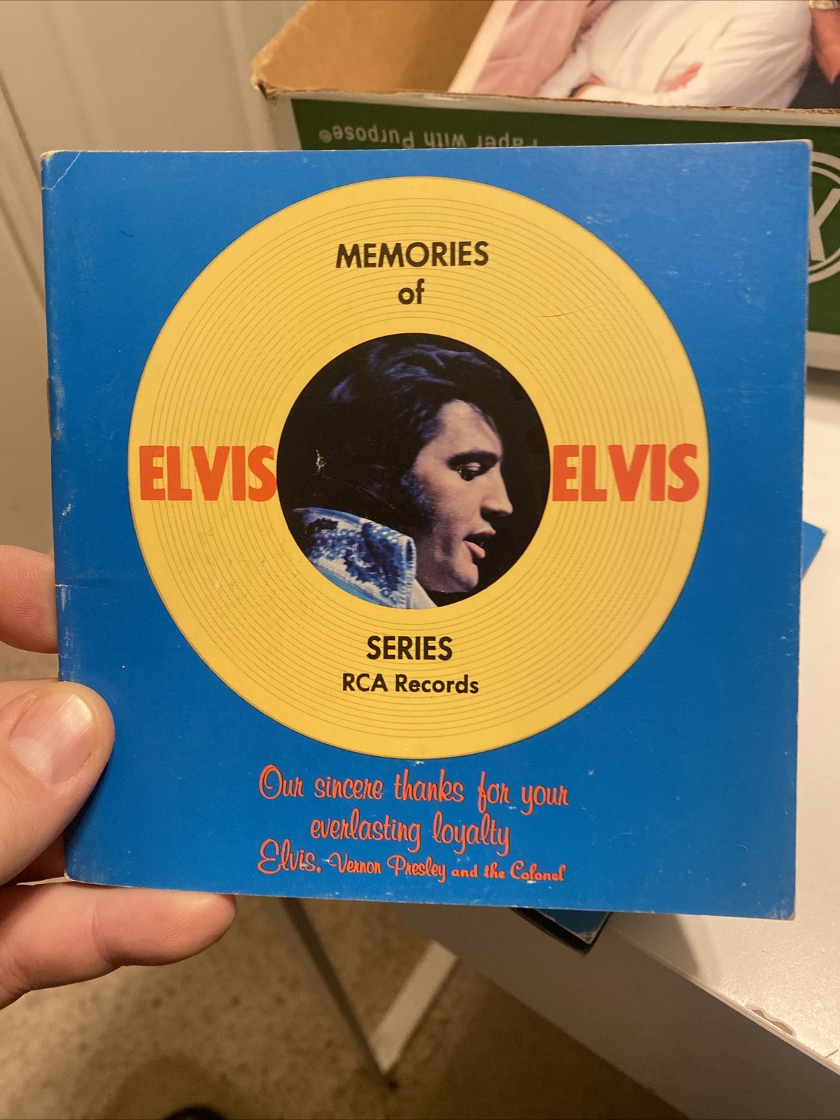 Lot Of 2 Elvis Presley Memories of Elvis Series RCA Records Booklet 16 pages