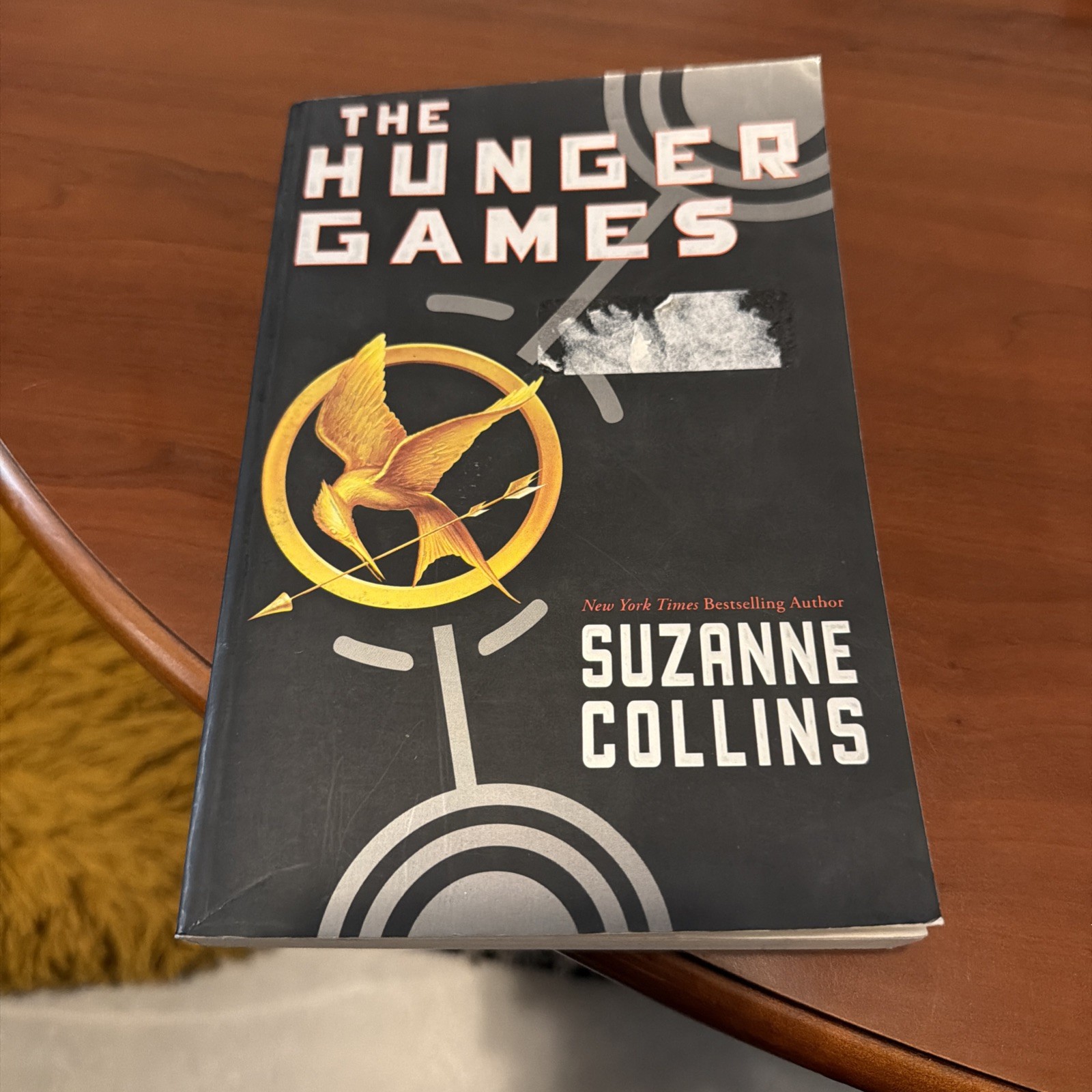 Hunger Games (Hunger Games, Book One) by Suzanne Collins (2010, Trade Paperback)