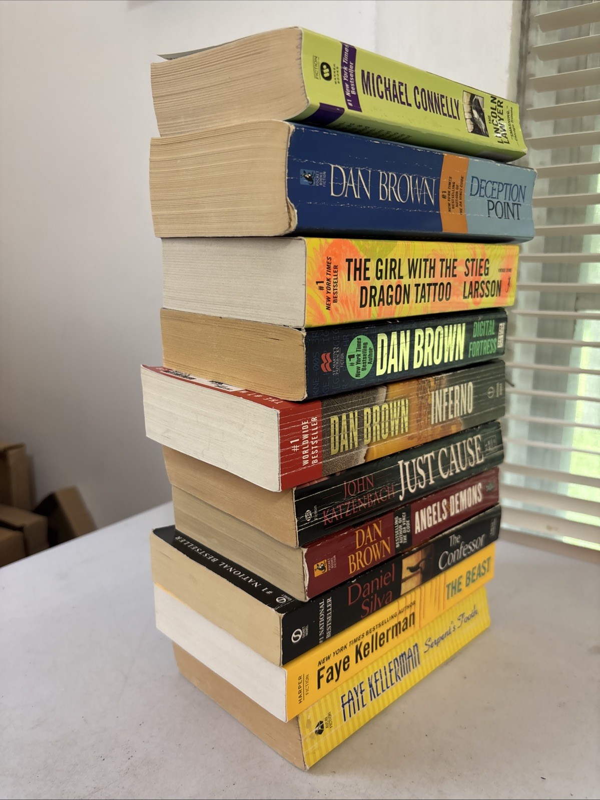 Lot of 10 – Mystery and Thrillers – Mixed Authors – FREE SHIPPING