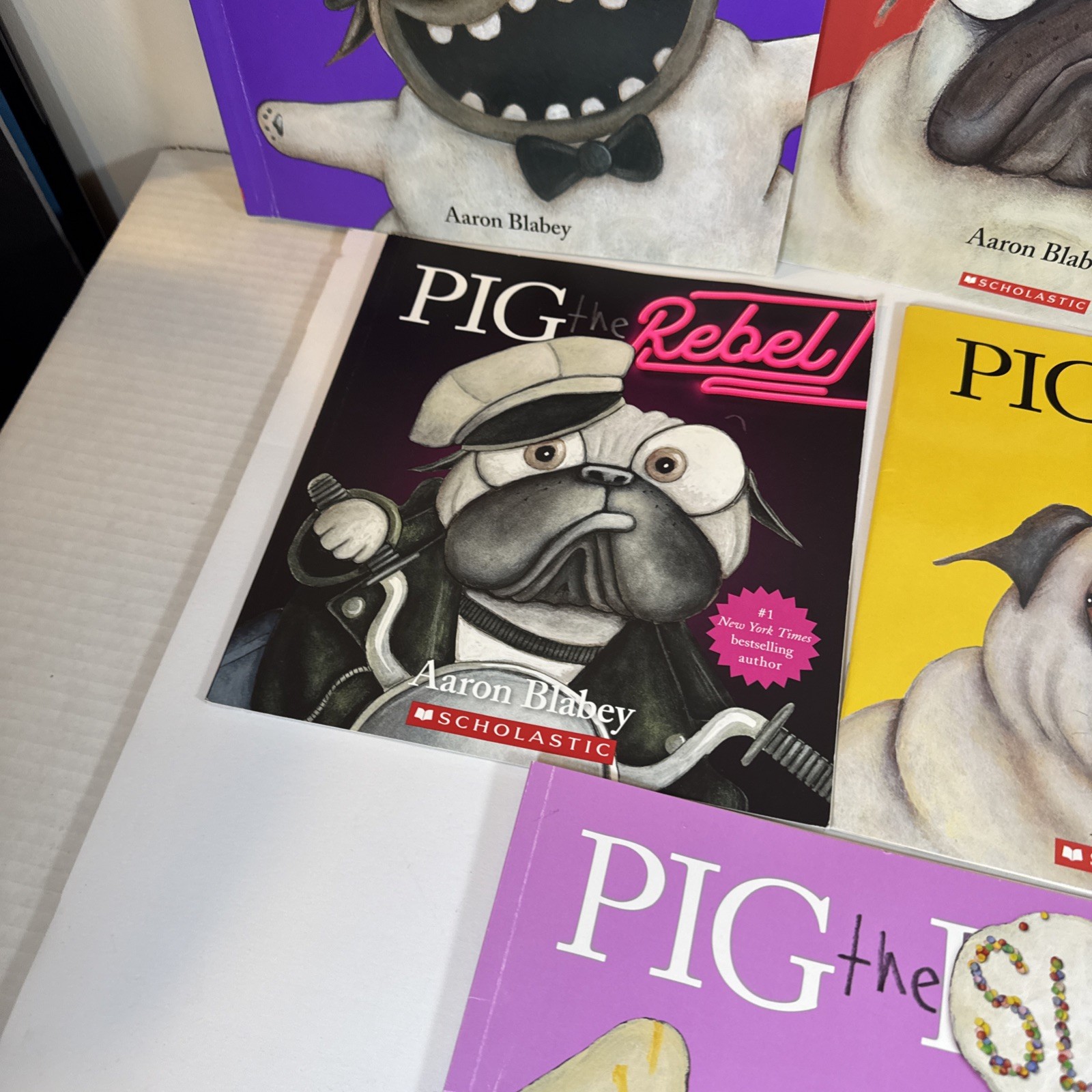 8 PIG THE PUG BOOKS SET BY Aaron Blabey Books (PB)