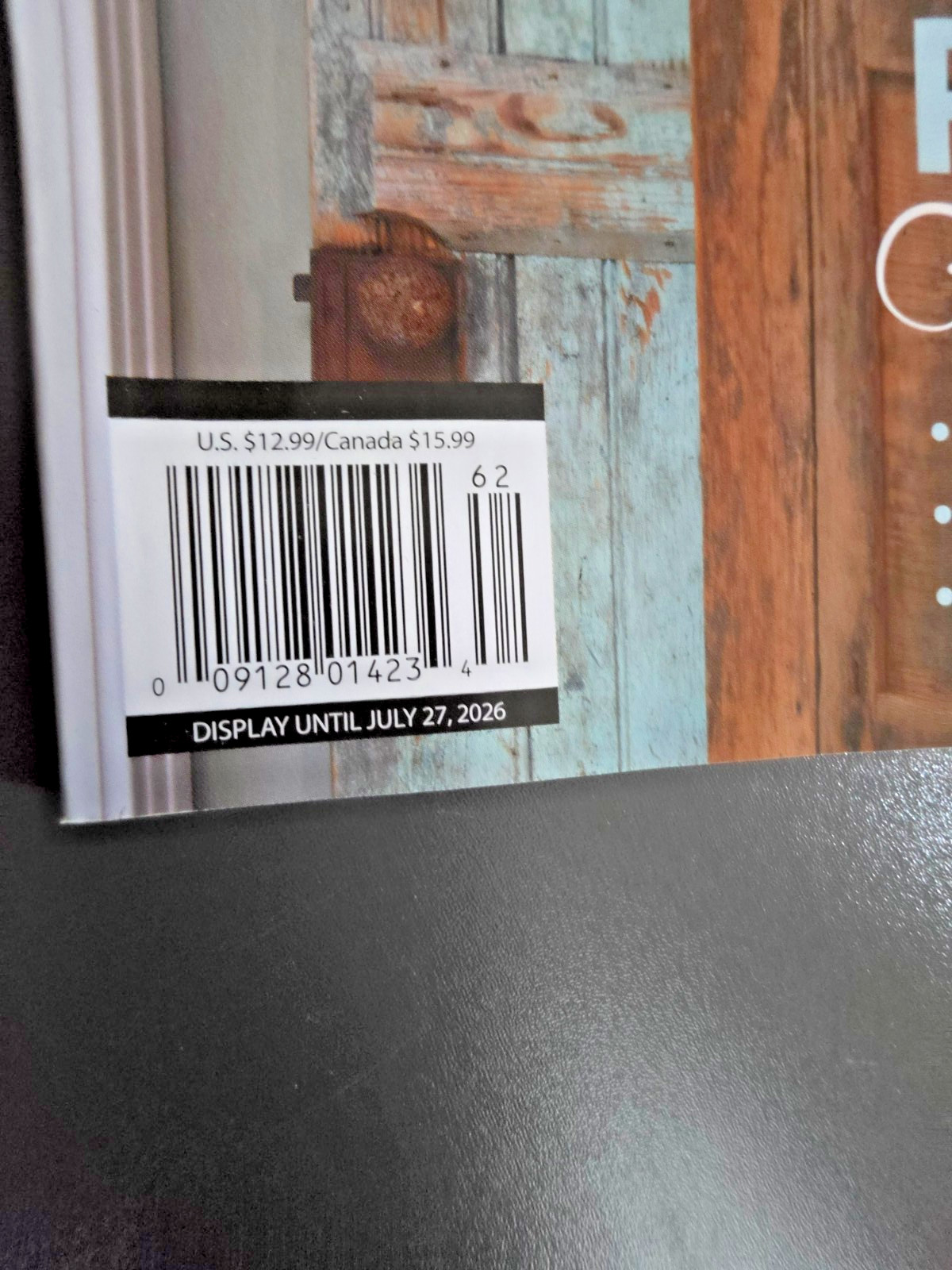 Home Magazine by Country Sampler – 20+ Easy DIYs For Summer – Present Meets Past