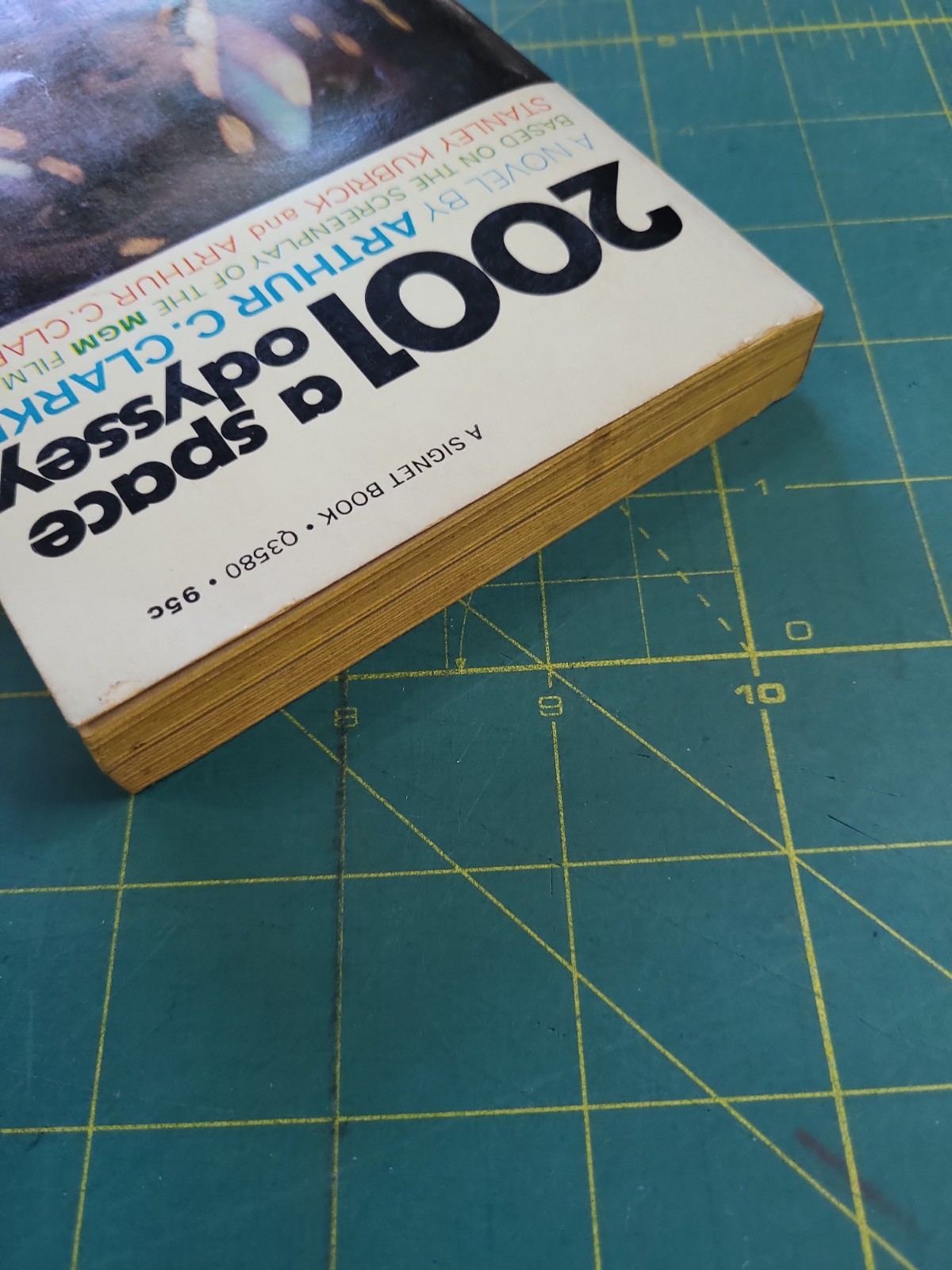 2001: A Space Odyssey by Arthur C. Clarke Paperback Signet 1968 Movie Tie In
