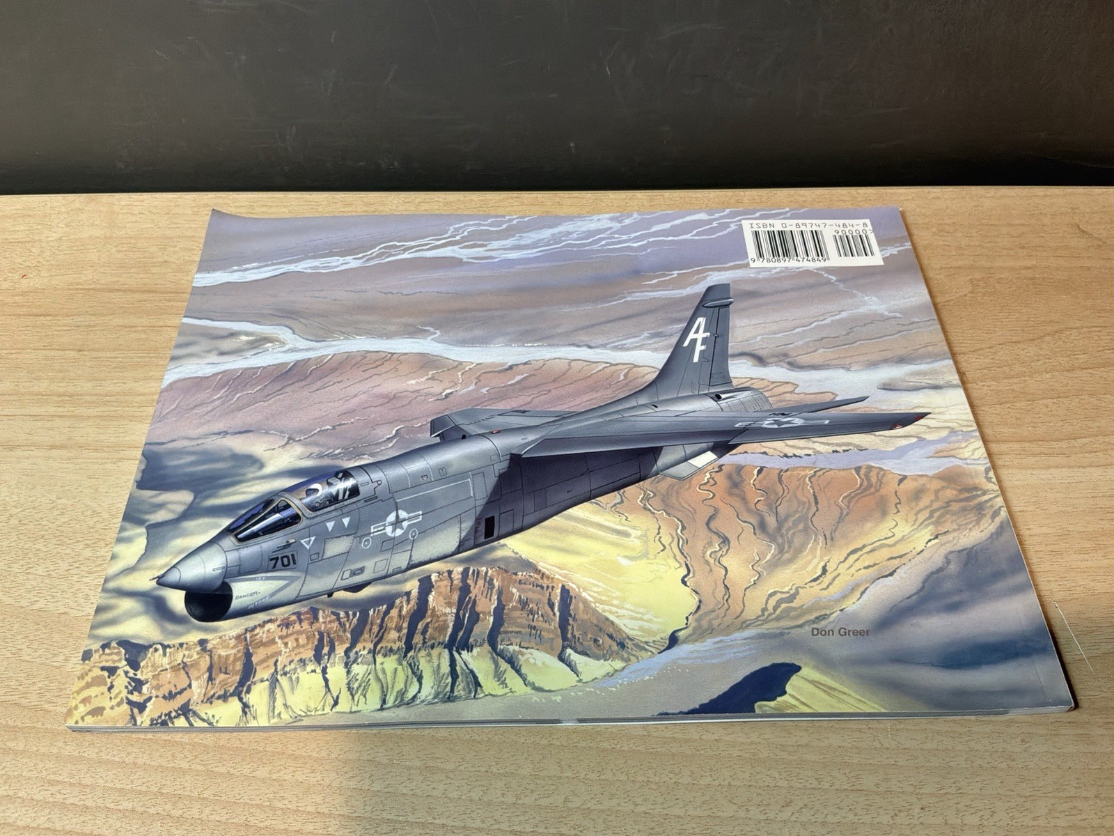 Walk Around F-8 Crusader, By Ed Barthelmes, Squadron Signal Walk Around No. 38