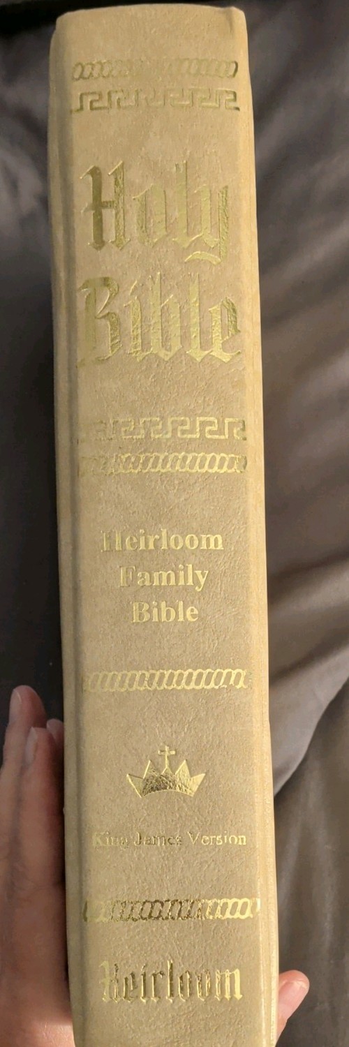1988 HOLY BIBLE HEIRLOOM FAMILY BIBLE KING JAMES VERSION, RED LETTER EDITION