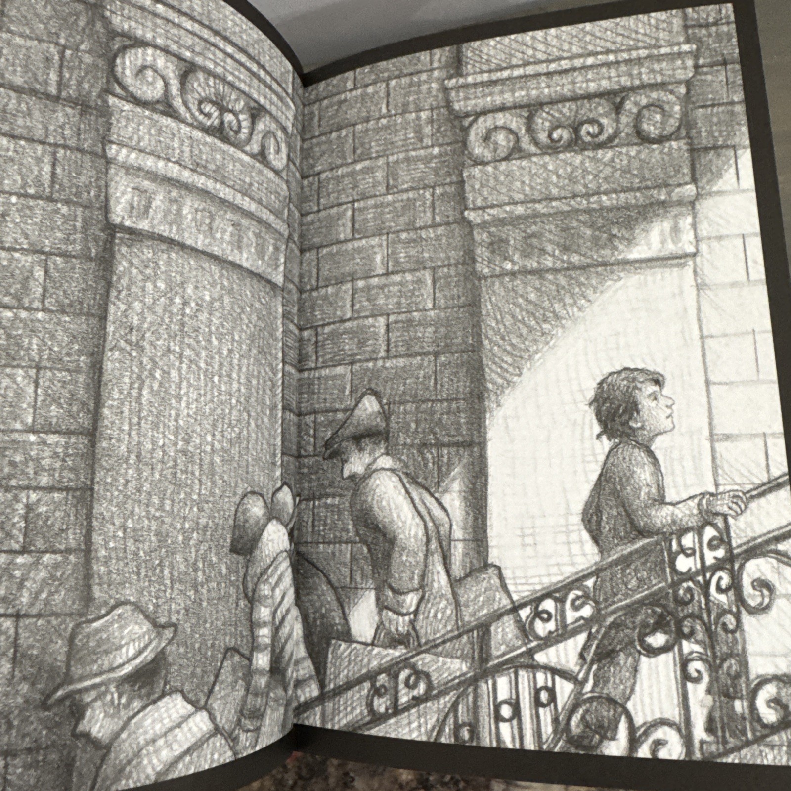 The Invention of Hugo Cabret by Brian Selznick 2007 Scholastic Press Hardcover
