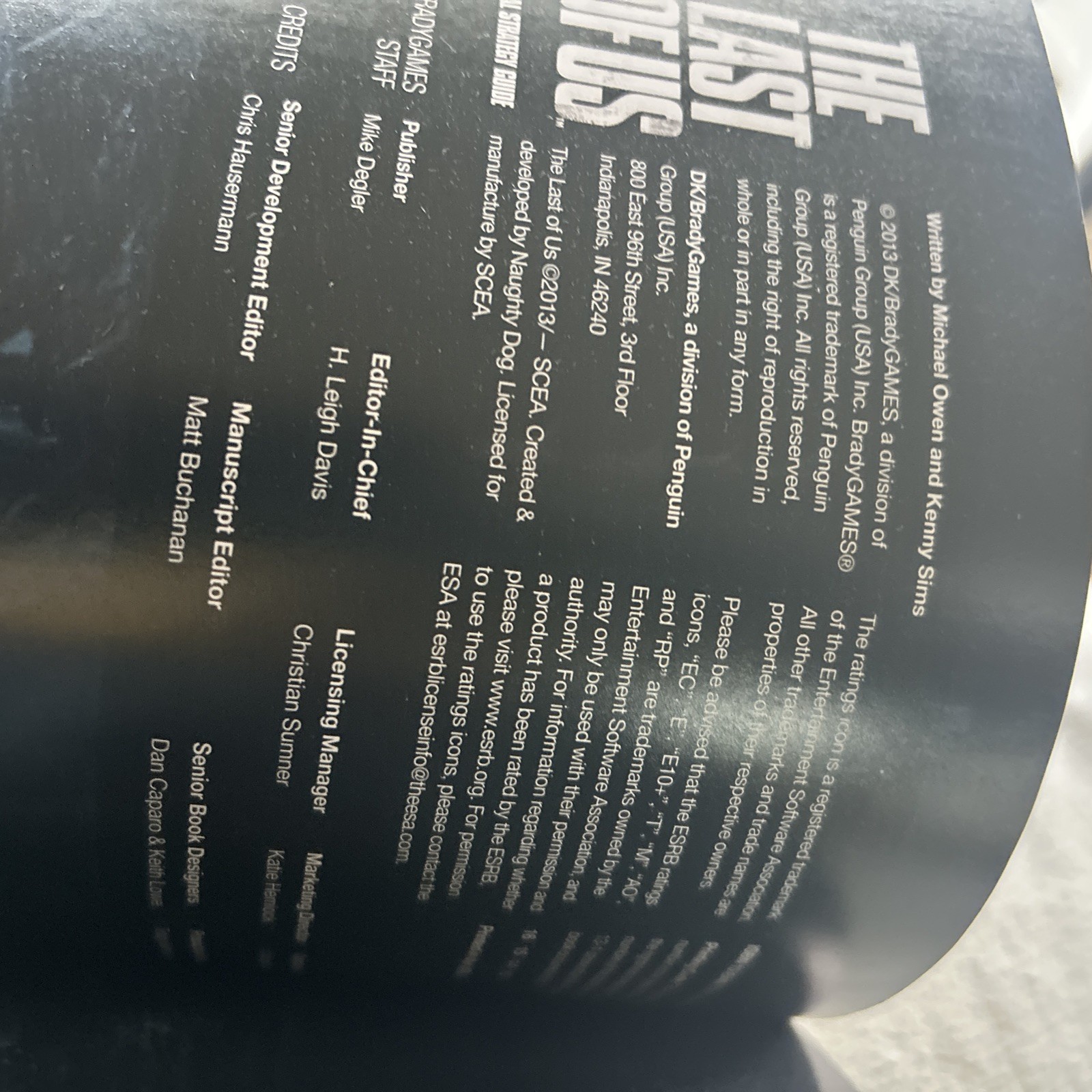 The Last of Us Official Bradygames Strategy Guide Video Game Book (2013) Br4