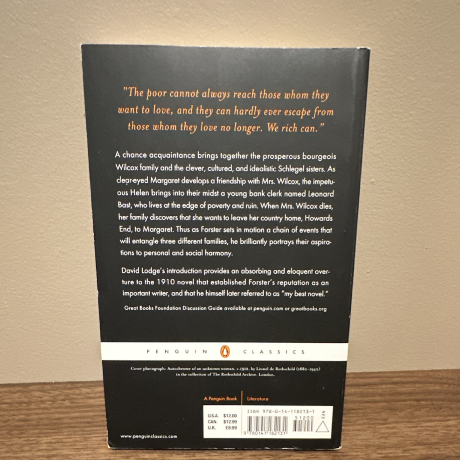 E. M. Forster Howards End Paperback Penguin Classics Fiction Literary