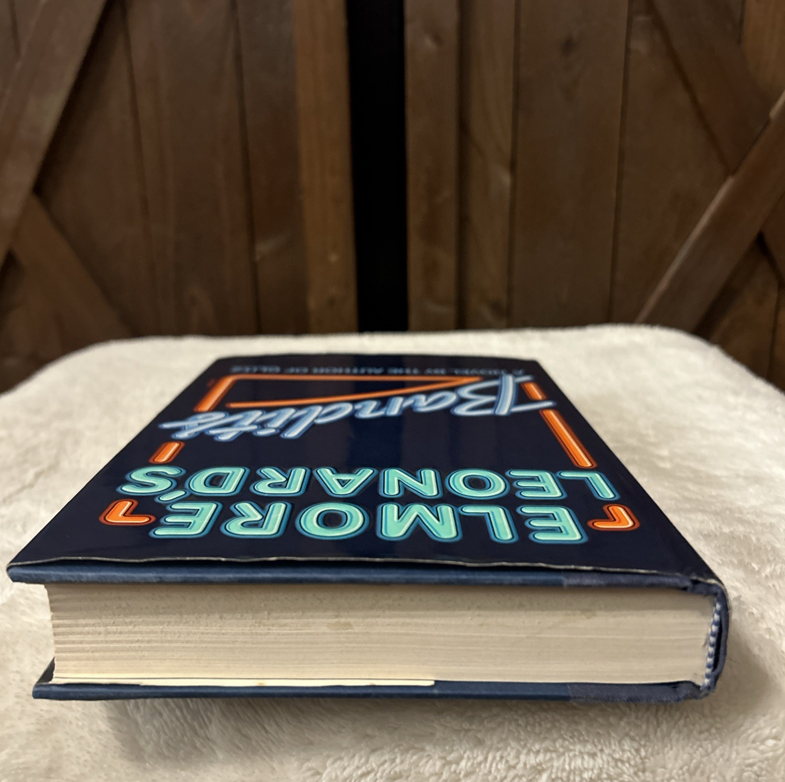 Bandits, 1987 1st Ed/1st Print (UNREAD) HCDJ by Elmore Leonard VGC