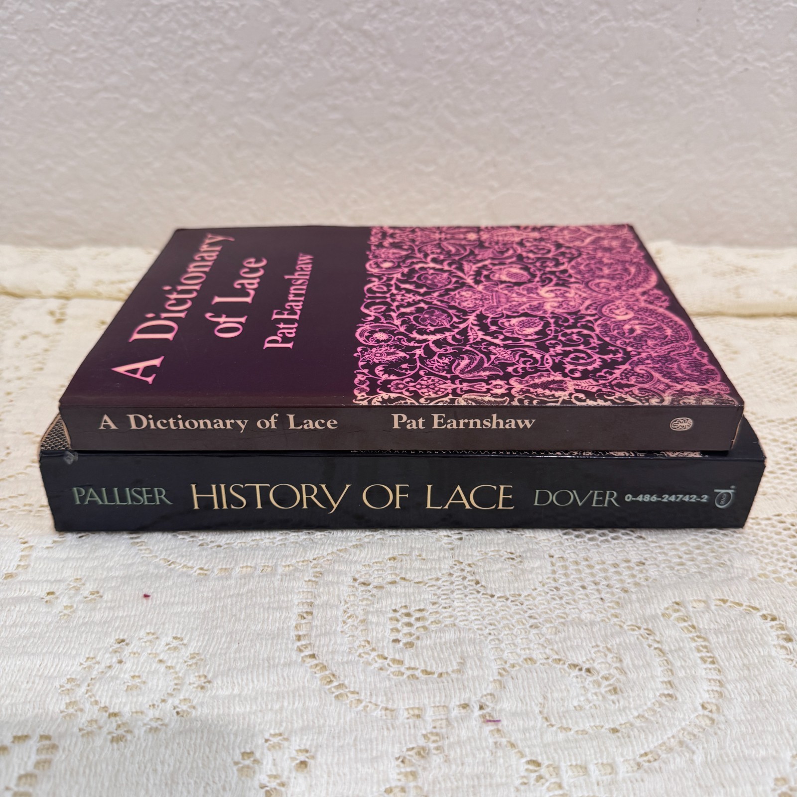 Lot 2 Vintage Lace Book History of Lace Palliser Dictionary Pat Earnshaw Textile