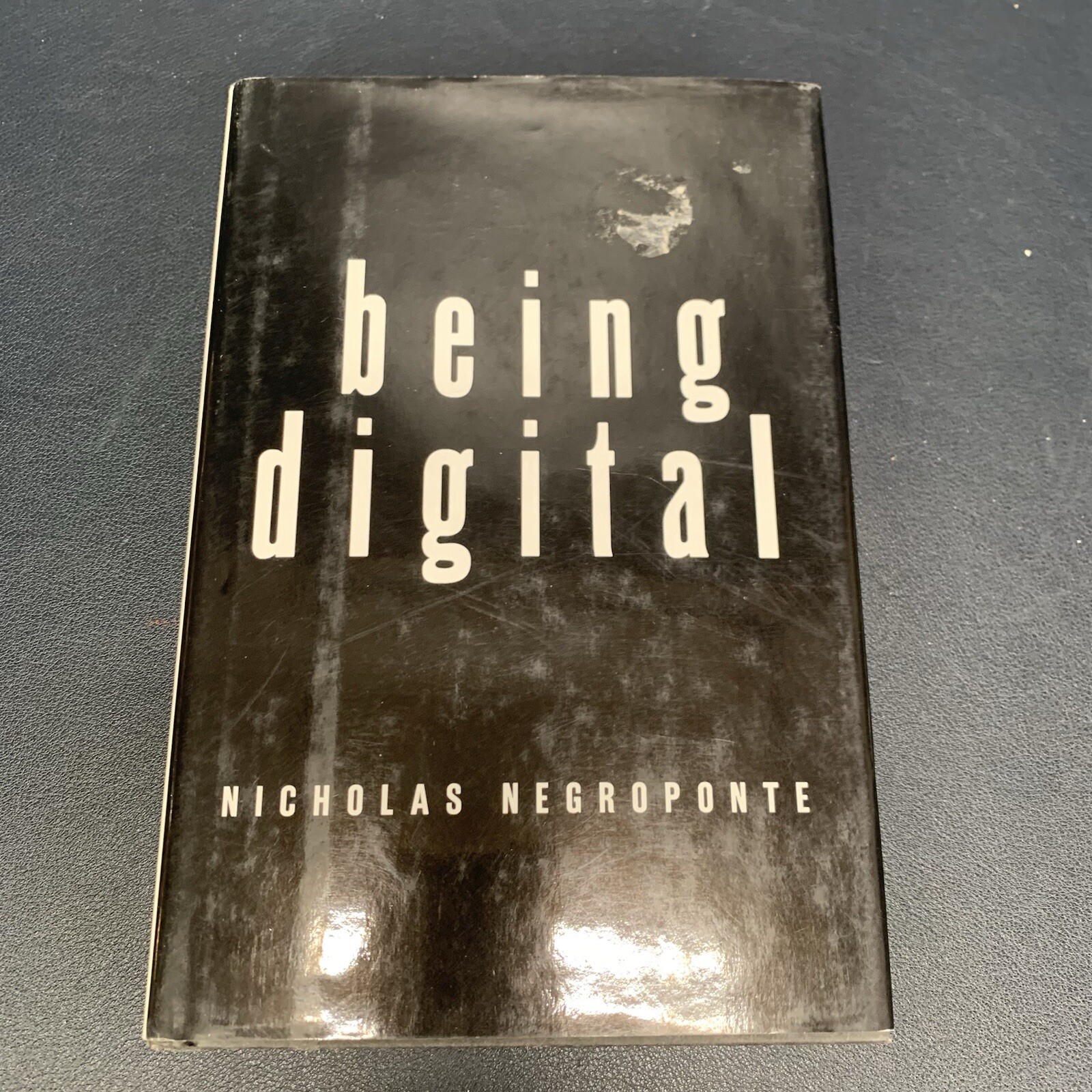BEING DIGITAL by Nicholas Negroponte – 1st Edition Hard Cover DJ 1995. C6