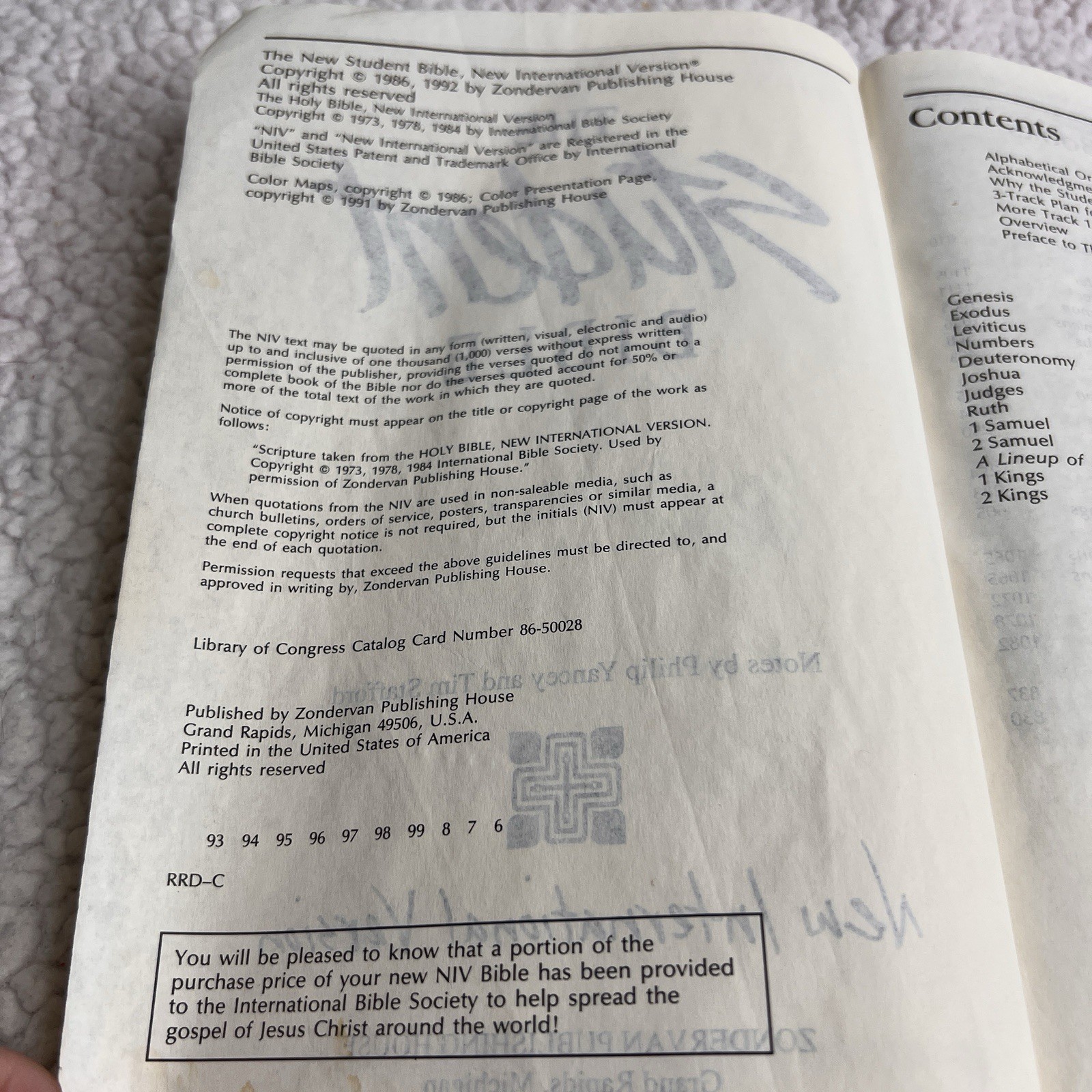 The New Student Bible by Zondervan Staff 1992 Trade Paperback