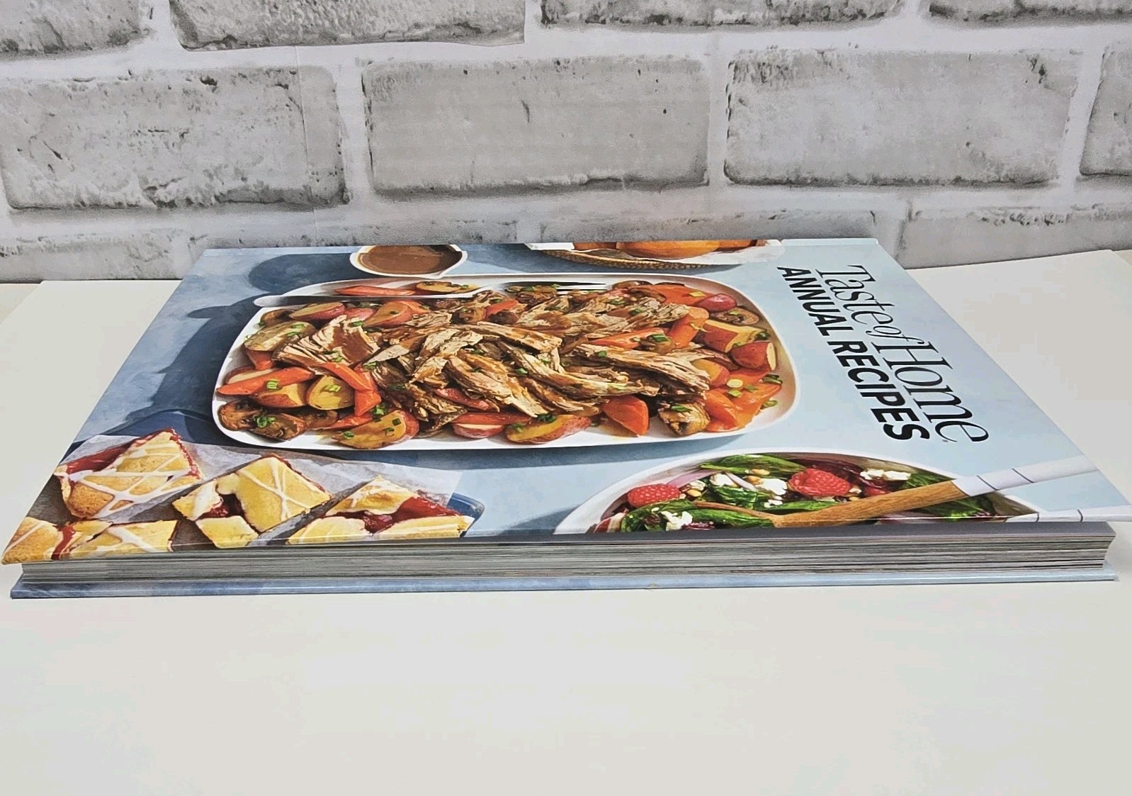 Taste of Home Annual Recipes 2025 Cookbook Hardcover Family Meals Cooking Ideas