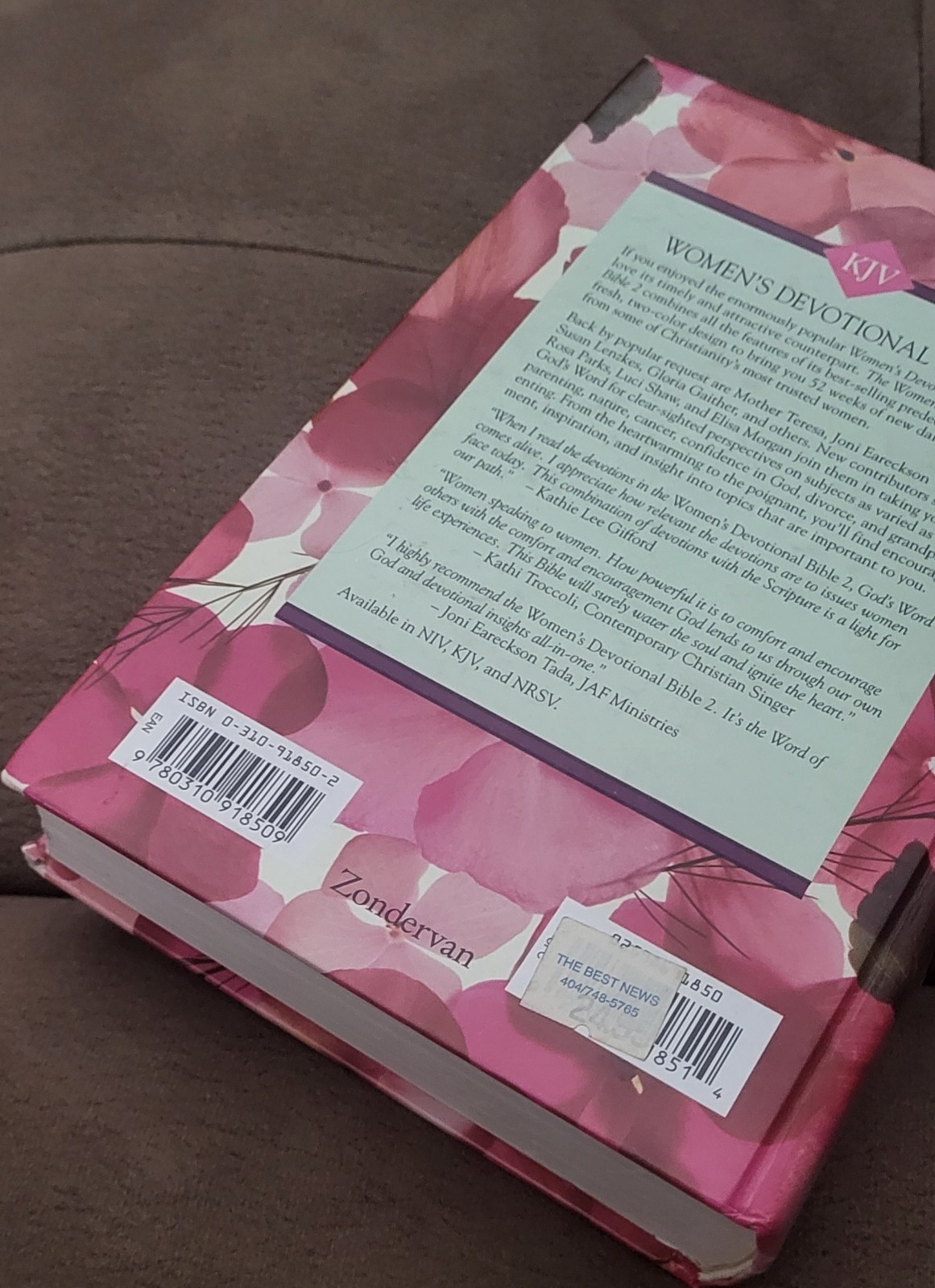 Women’s Devotional Bible Zondervan Hardcover Book Daily Devotions Faith VG