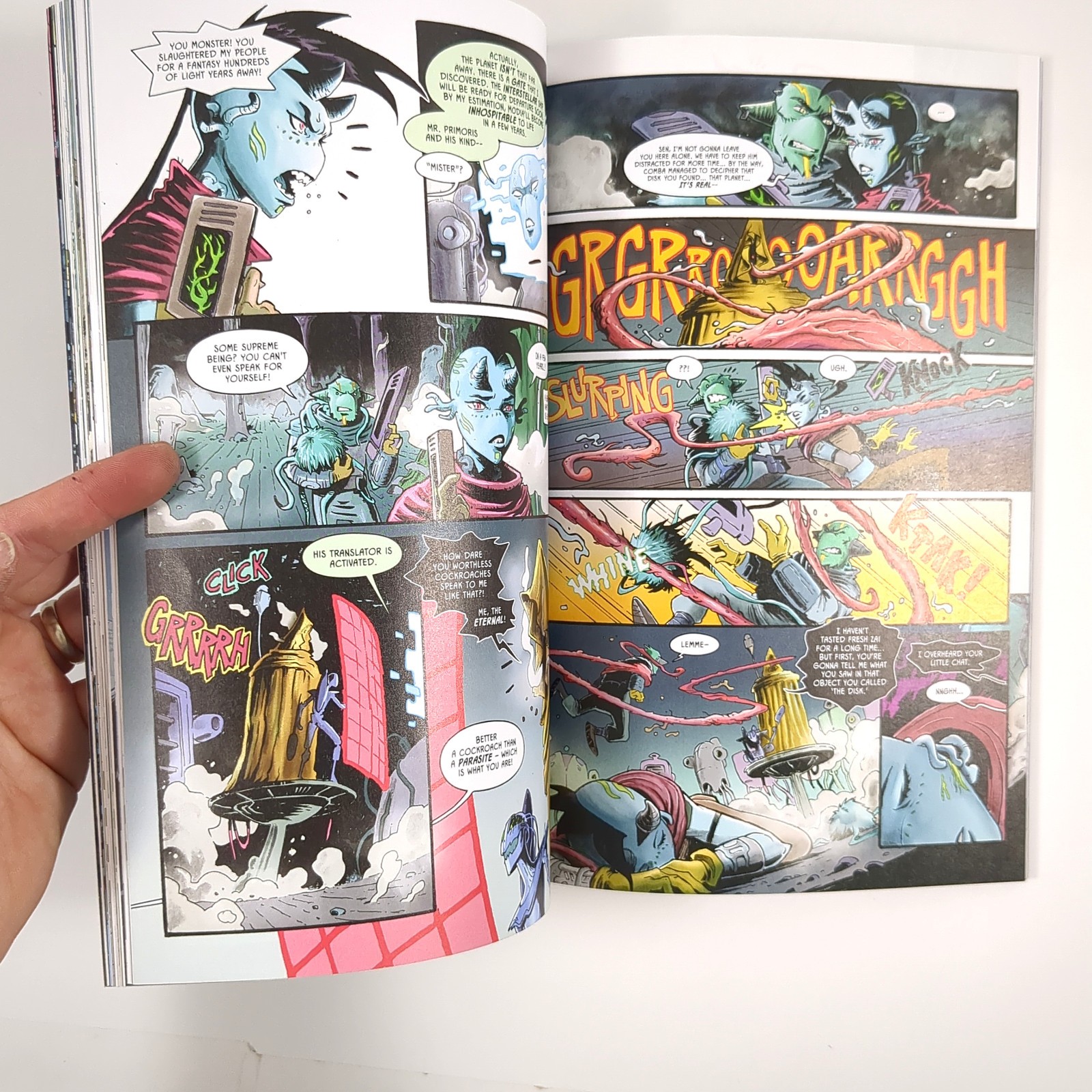 Voyagis Sci Fi Adventure Graphic Novel Paperback Book Sumeyye Kesgin 2023