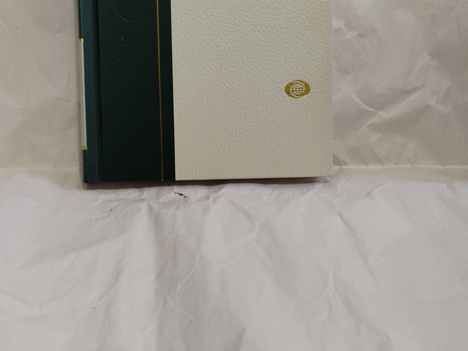 Vintage Almanac Encyclopedia The World Book Year Review of Events Dictionary