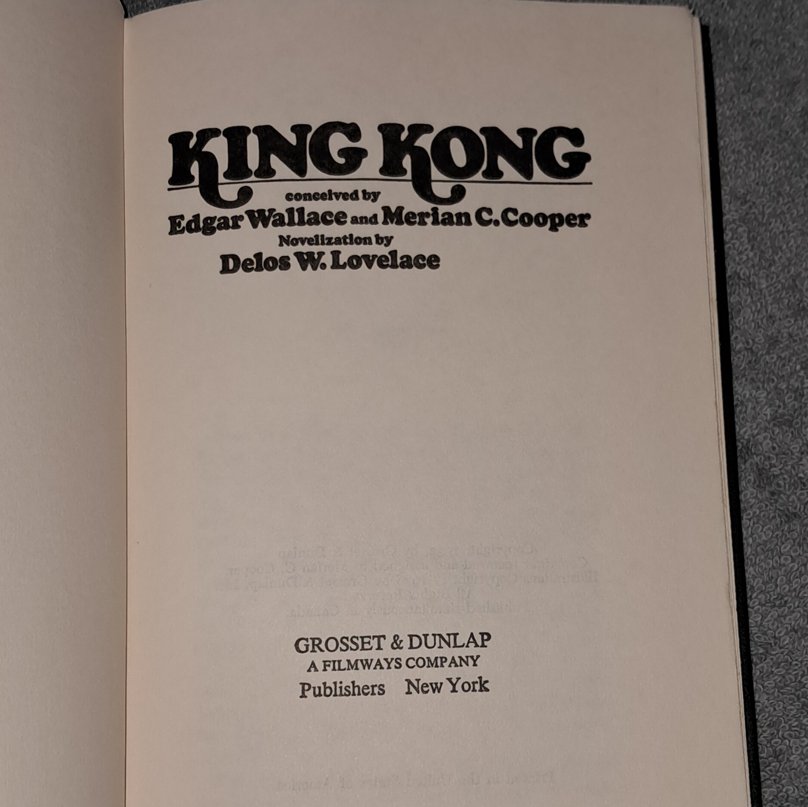 King Kong Hardcover Novel 1976 English Grosset & Dunlap Delos W. Lovelace