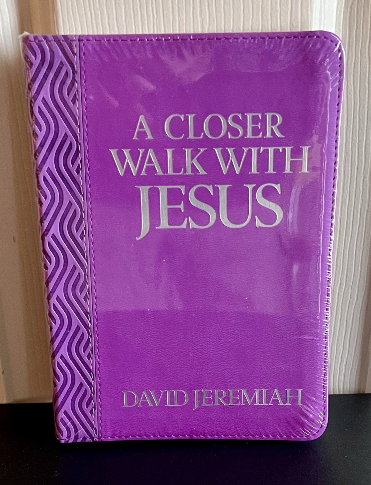 A CLOSER WALK WITH JESUS – By David Jeremiah, Sea, Leather Bound, Purple