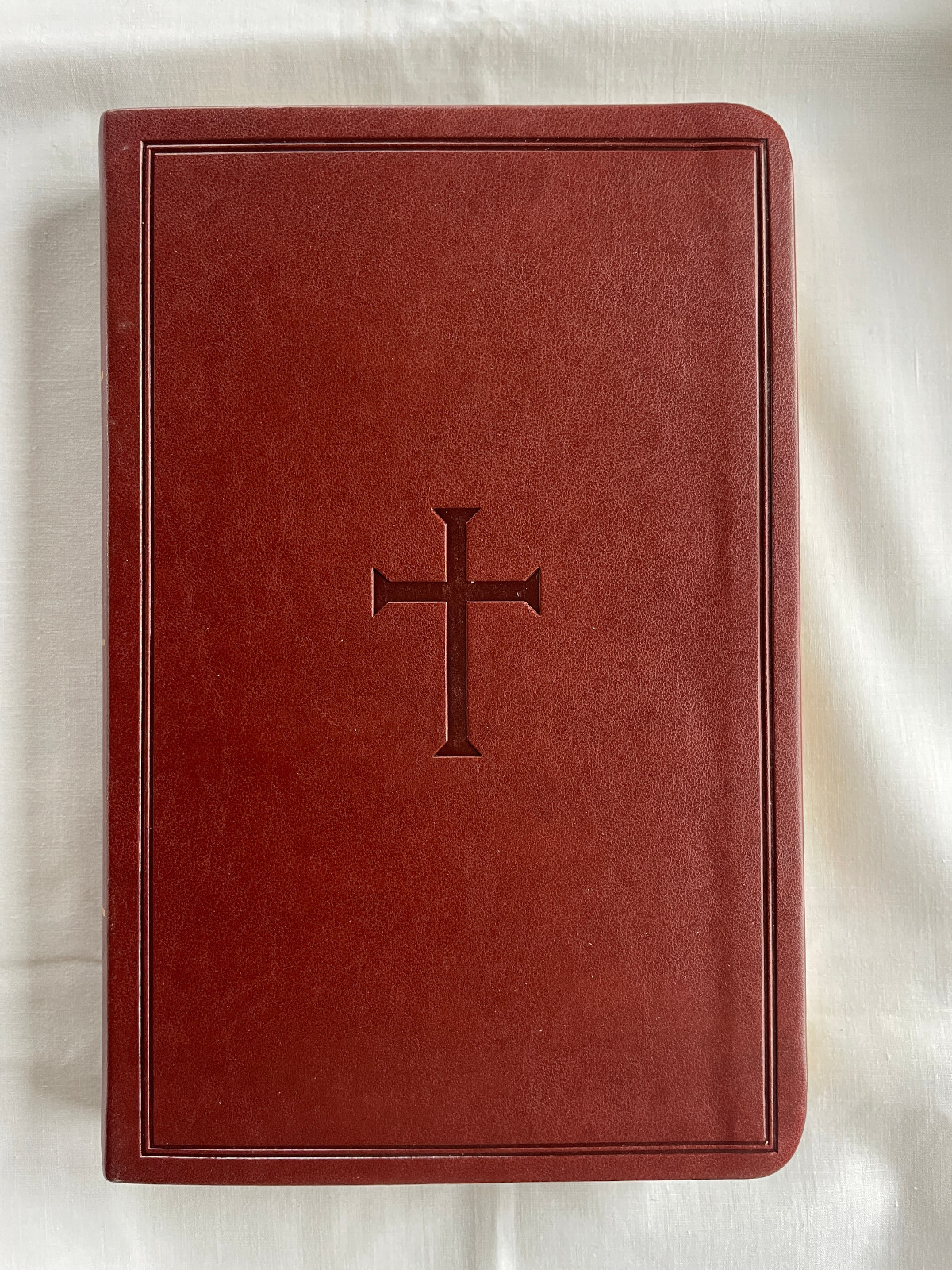 CSB Ultrathin Reference Bible, Brown LeatherTouch by C. S. B. Bibles 2017