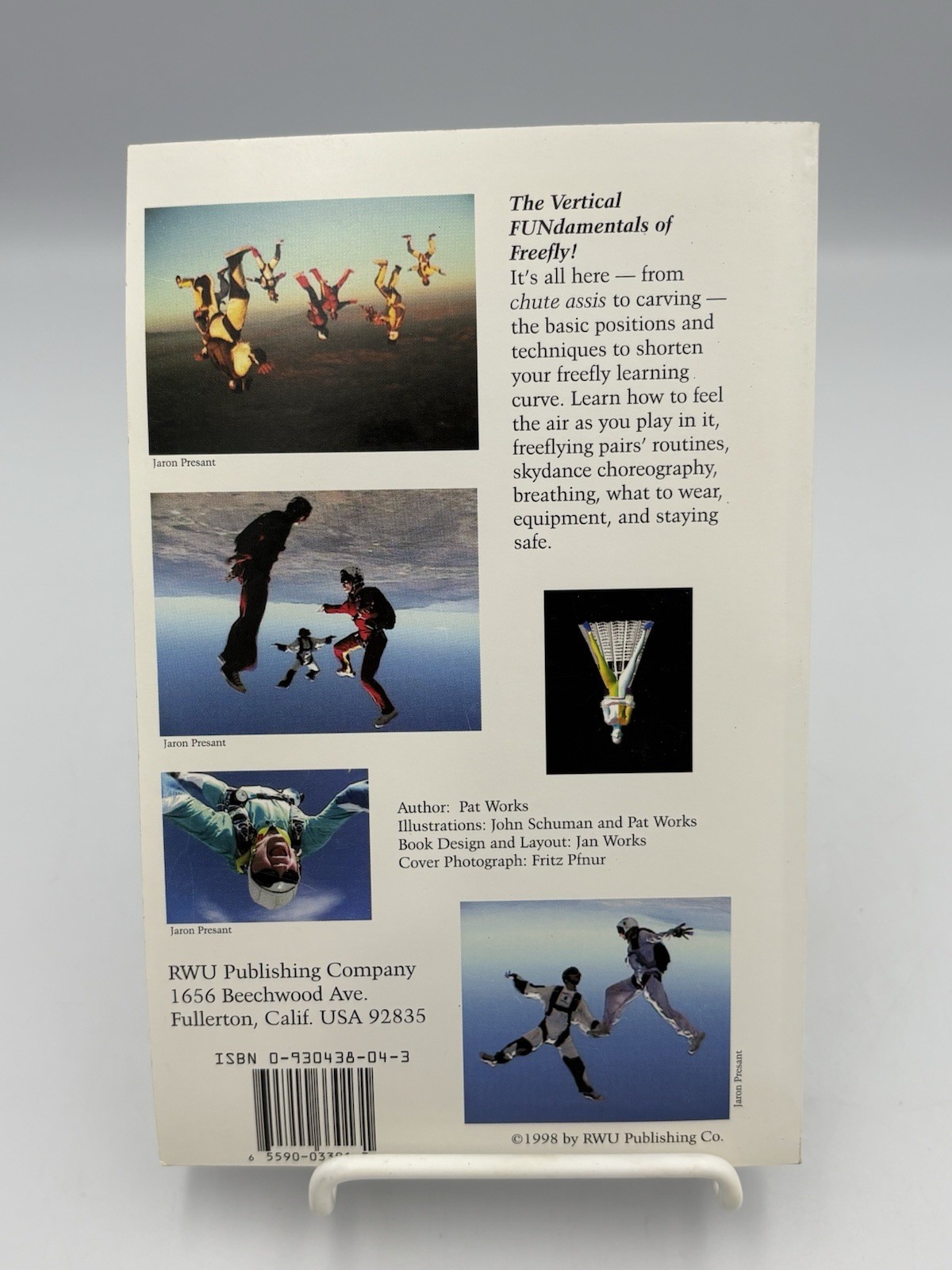 AUTHOR SIGNED The Art of VRW: The Way of Free Fly By Pat Works