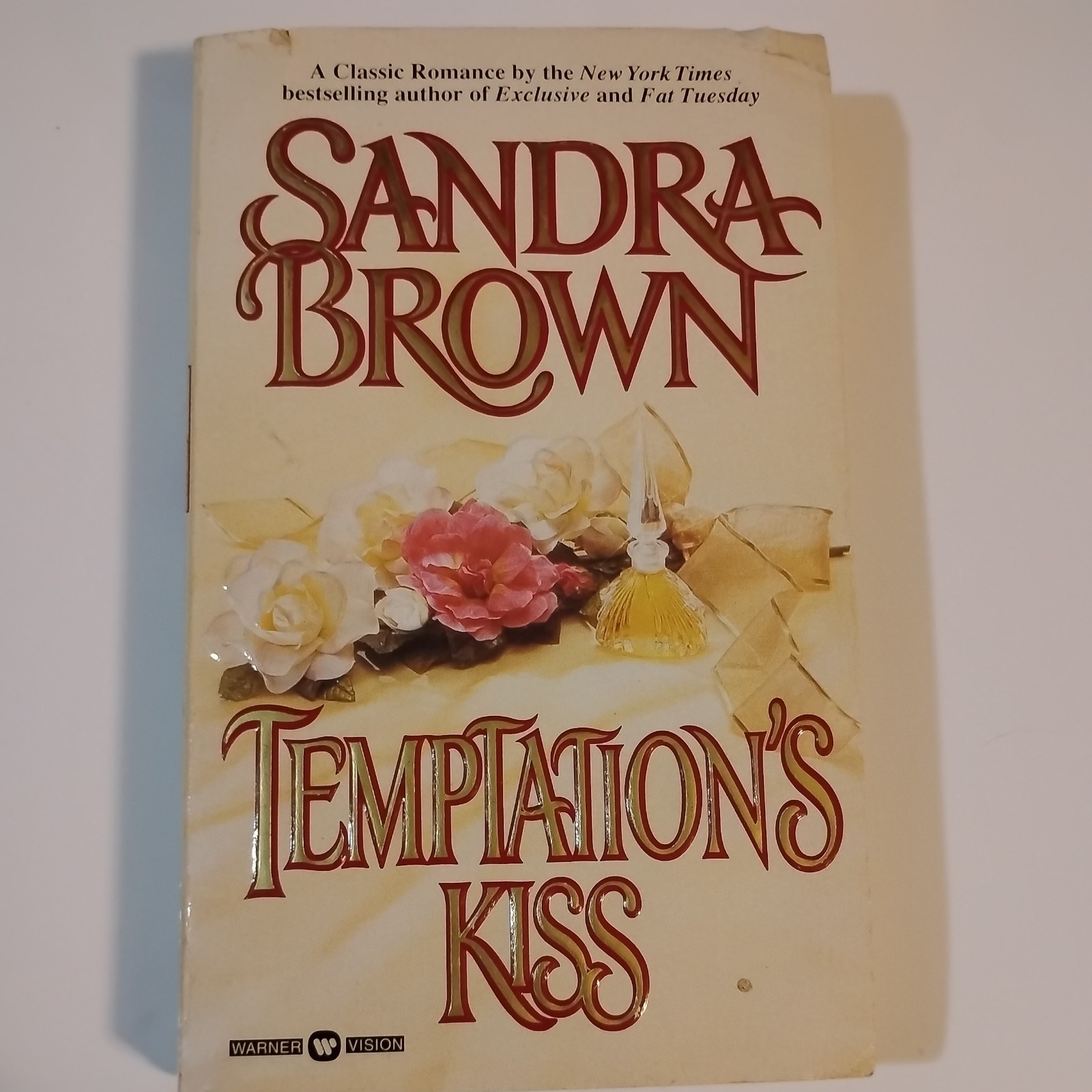 Temptation’s Kiss by Sandra Brown 1998 Warner Books Paperback Romance