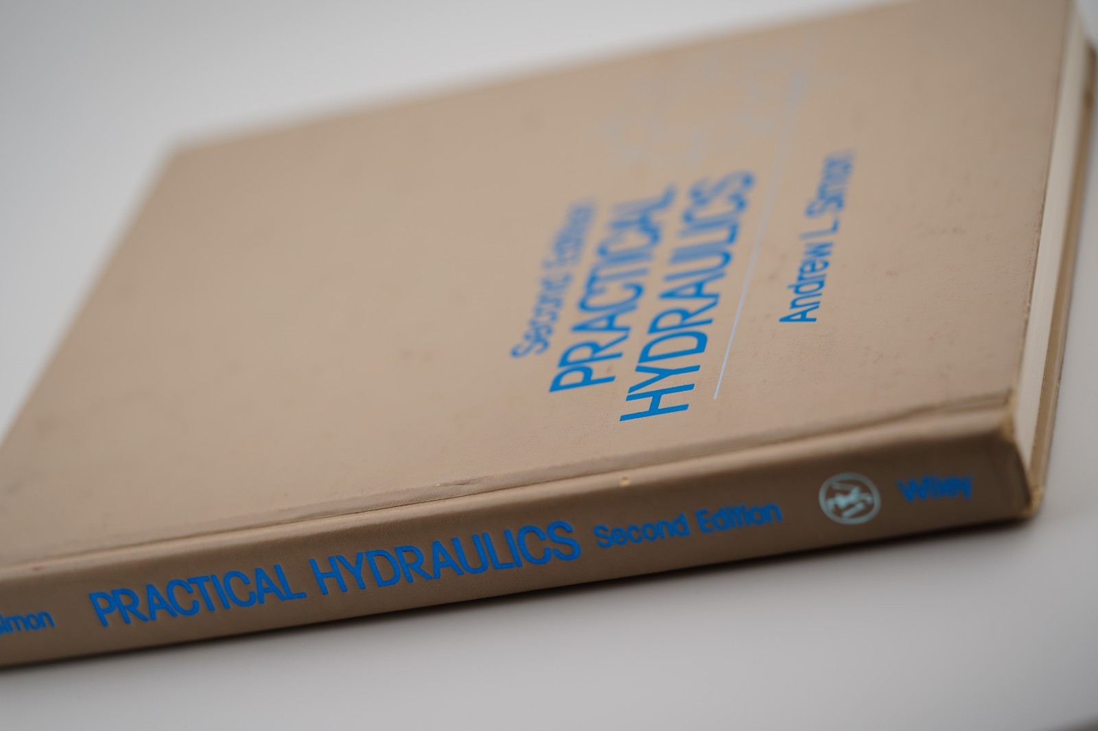PRACTICAL HYDRAULICS By Andrew L. Simon – Hardcover 1981Second Edition