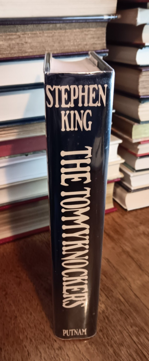 The Tommyknockers by Stephen King 1987 HCDJ1 st Edition 1st Print Gold State