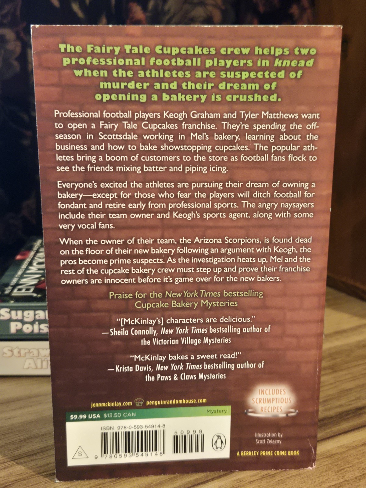 A Cupcake Bakery Mystery By Jenn McKinlay Lot of Four Cozy Mysteries