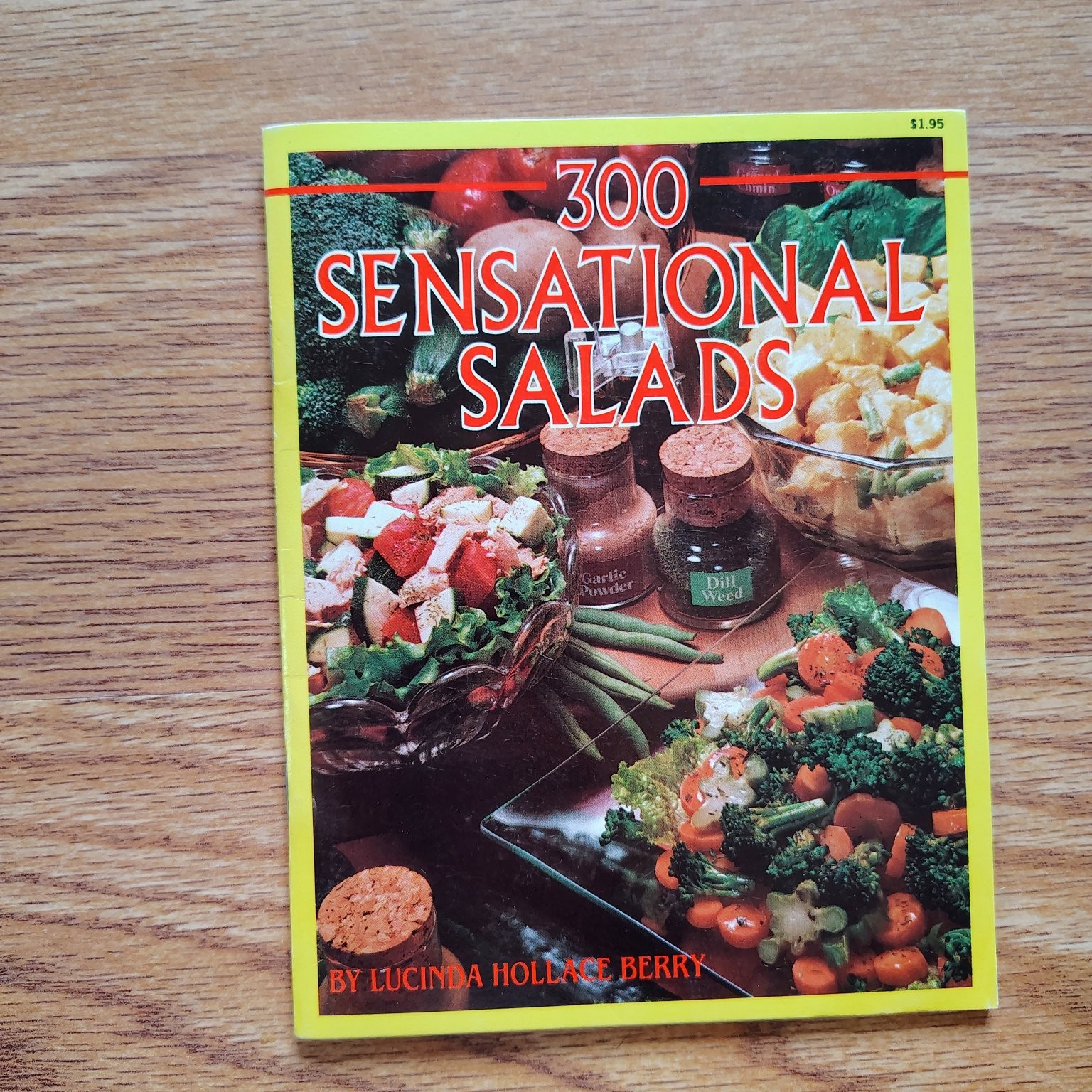 300 Sensational Salads Lucinda Hollace Berry 1985 Cookbook Ventura Books
