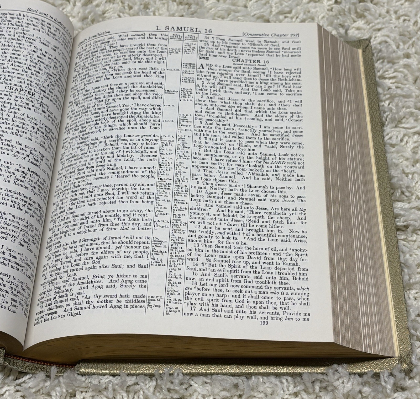 1964 XL Family Vintage Holy Bible 20th Century Gold Color Red Letter KJV
