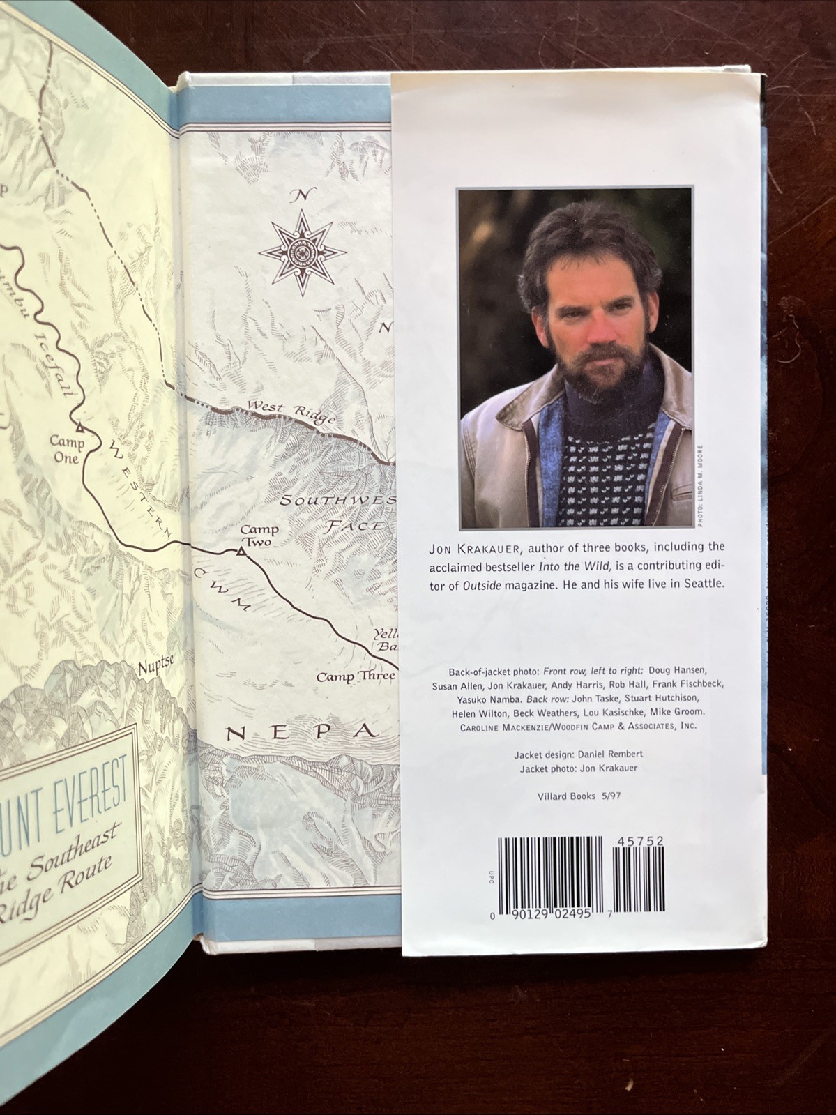 Into Thin Air by Jon Krakauer (1994, Hardcover, First Edition/Later Printing)