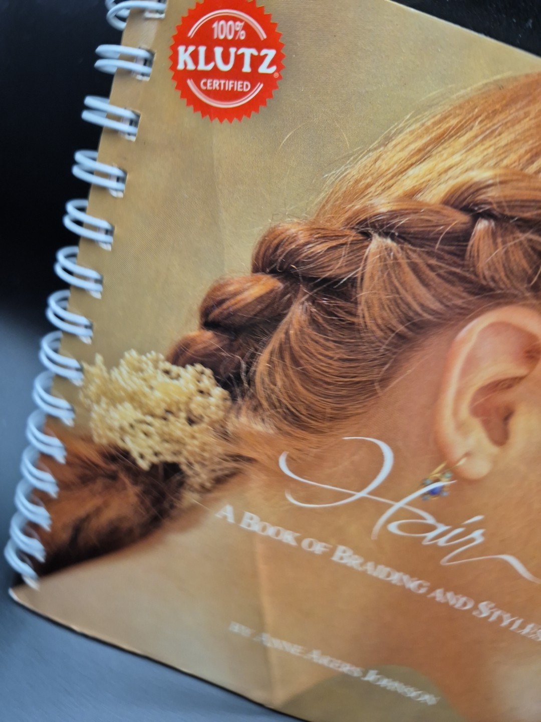KLUTZ – Hair – A Book of Braiding and Styles by Anne Akers Johnson- Style By Pic