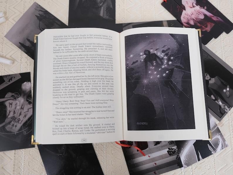 Manacled Hardc- Deluxe 3-Volume Edition with Illustrations – Senlinyu