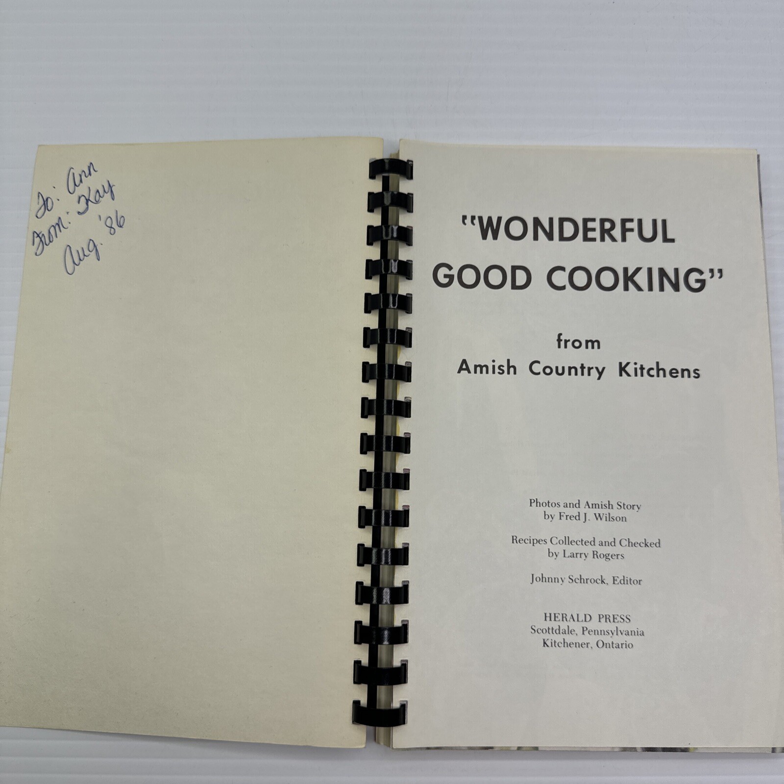 Wonderful Good Cooking from Amish Country Kitchens 1974 Herald Press SpiralBound