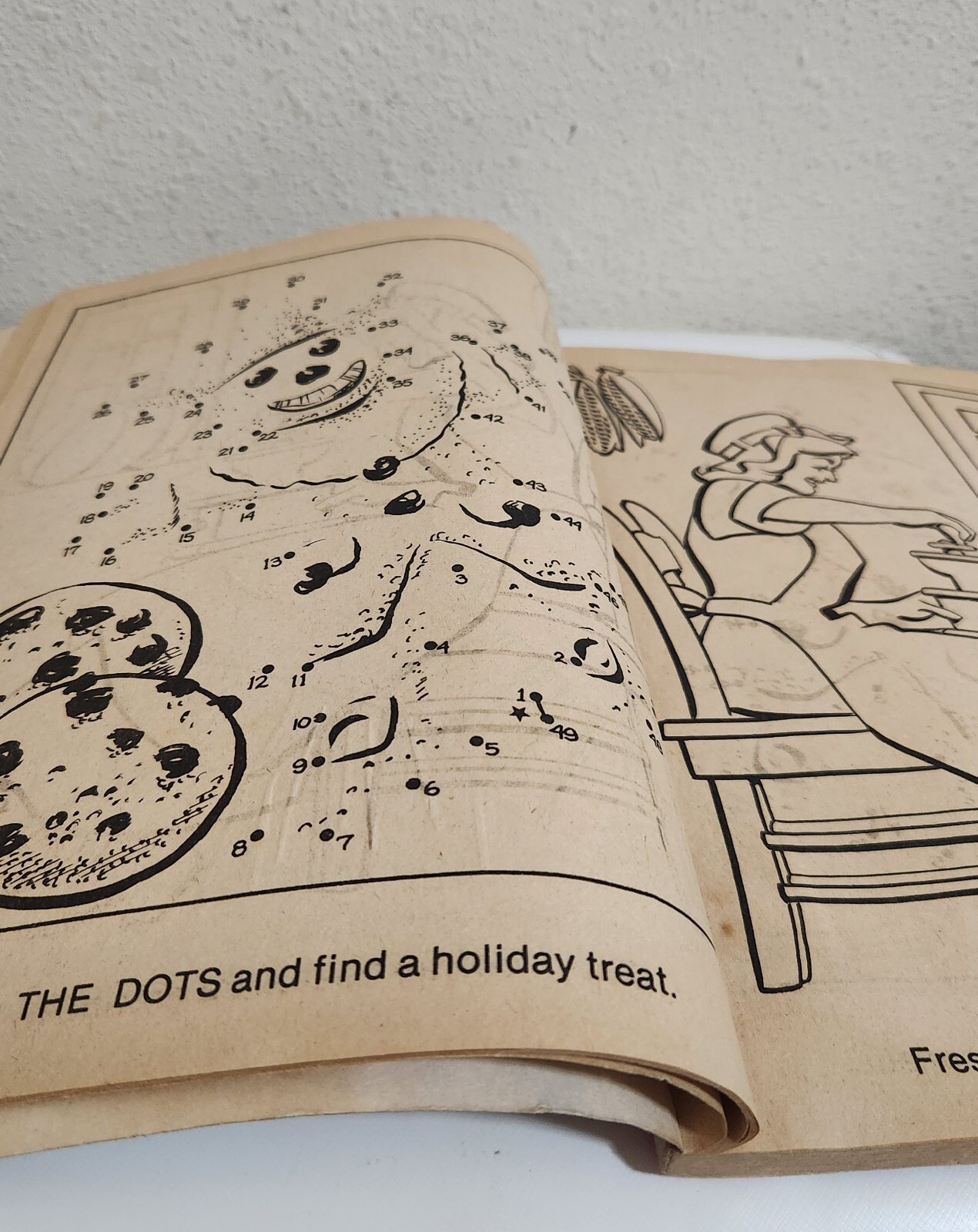 A Colonial Christmas Coloring Book Smoke Free Home 7-10 used pages 83-85 good