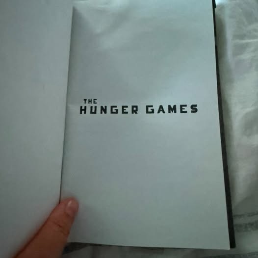 Hunger Games (Book One) by Suzanne Collins (2010, Annotated Paperback)