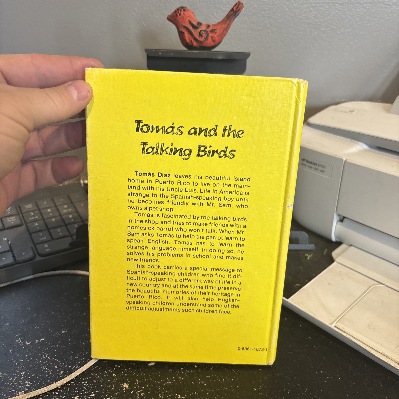Tomas and the talking birds by Ruth Nulton Moore, 1979, Herald Press Puerto Rico