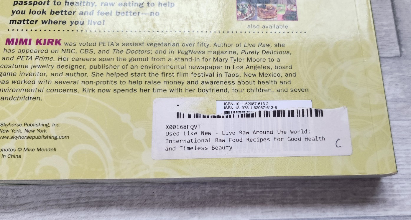 Live Raw Around the World recipes guide lifestyle paperback 2013 212 pages nice