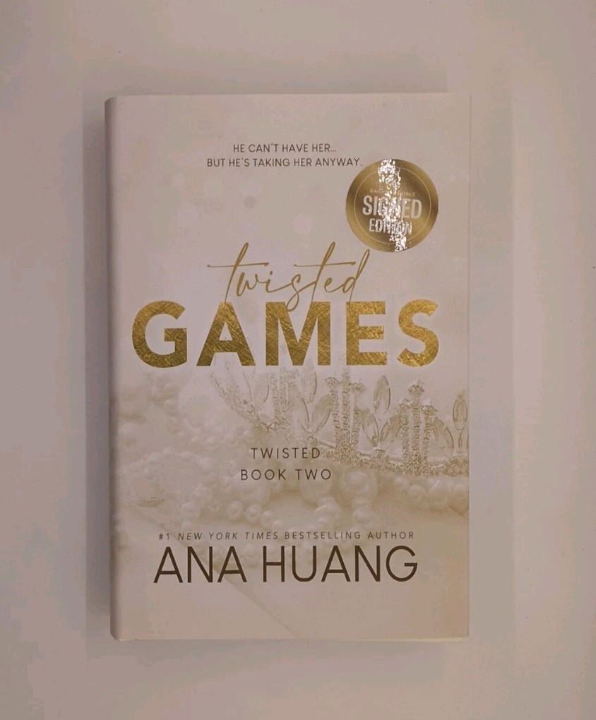 Signed! Twisted Games by Ana Huang (2024, Bloom Books)
