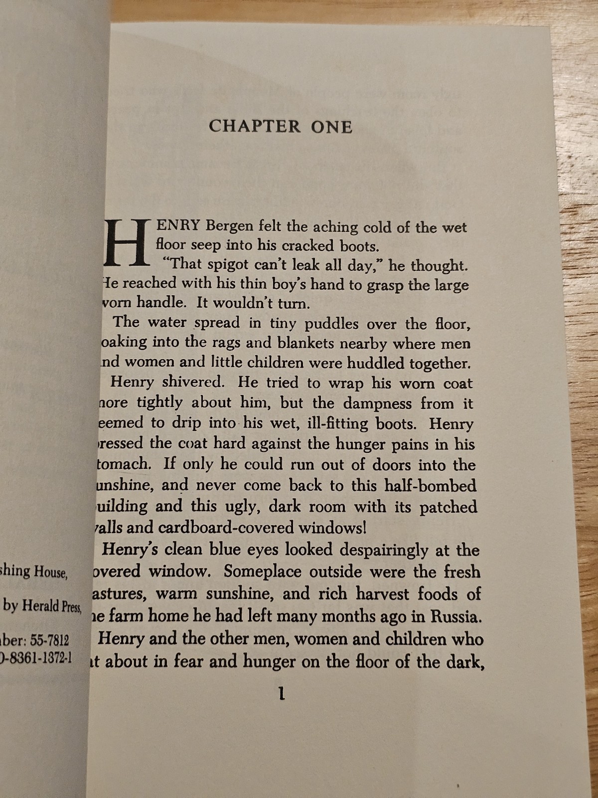 Henry’s Red Sea by Barbara Smucker PB 1955 Herald Press Very Mennonite Very Good