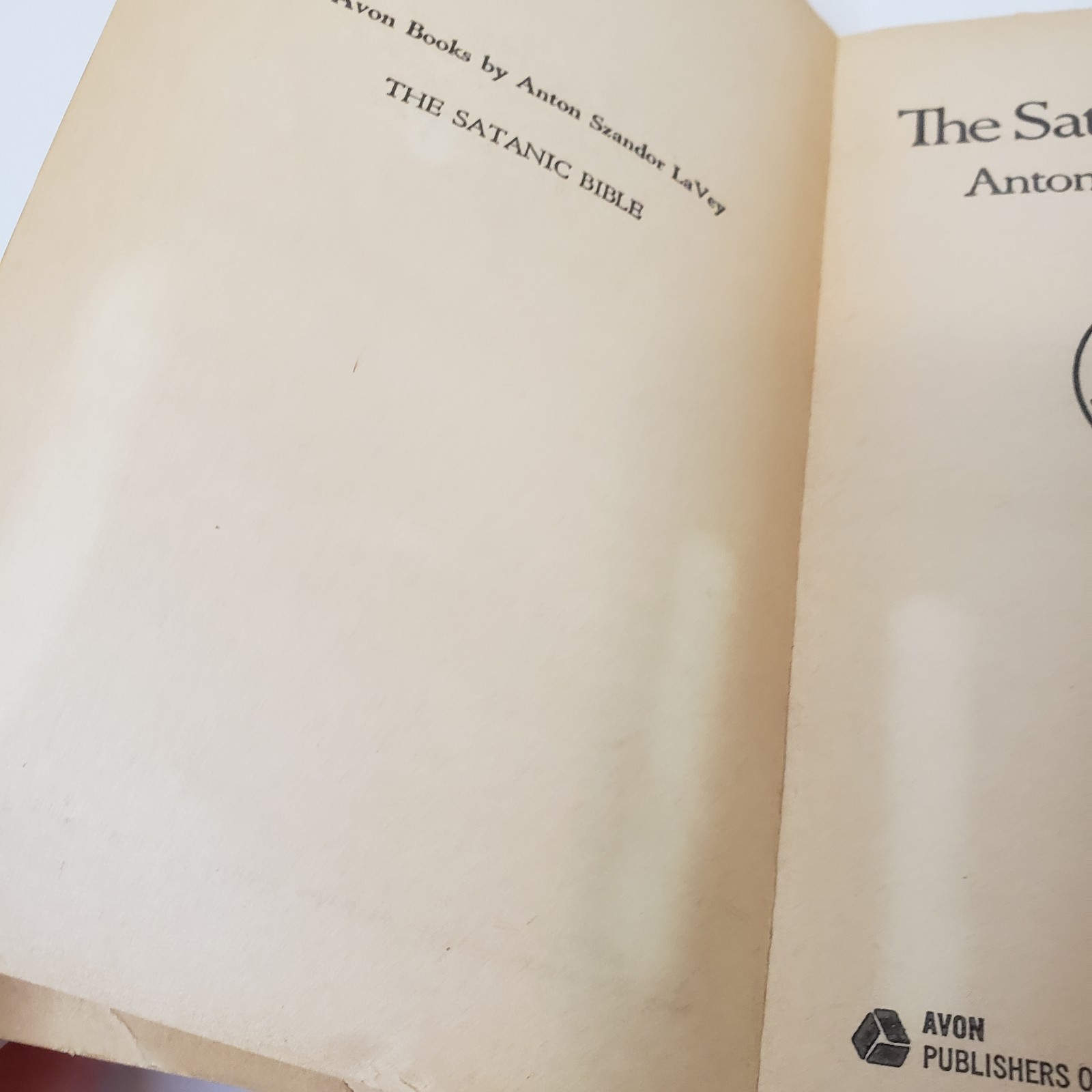 The Satanic Rituals Paperback Book Anton Szandor LaVey 1972 1st Avon Printing